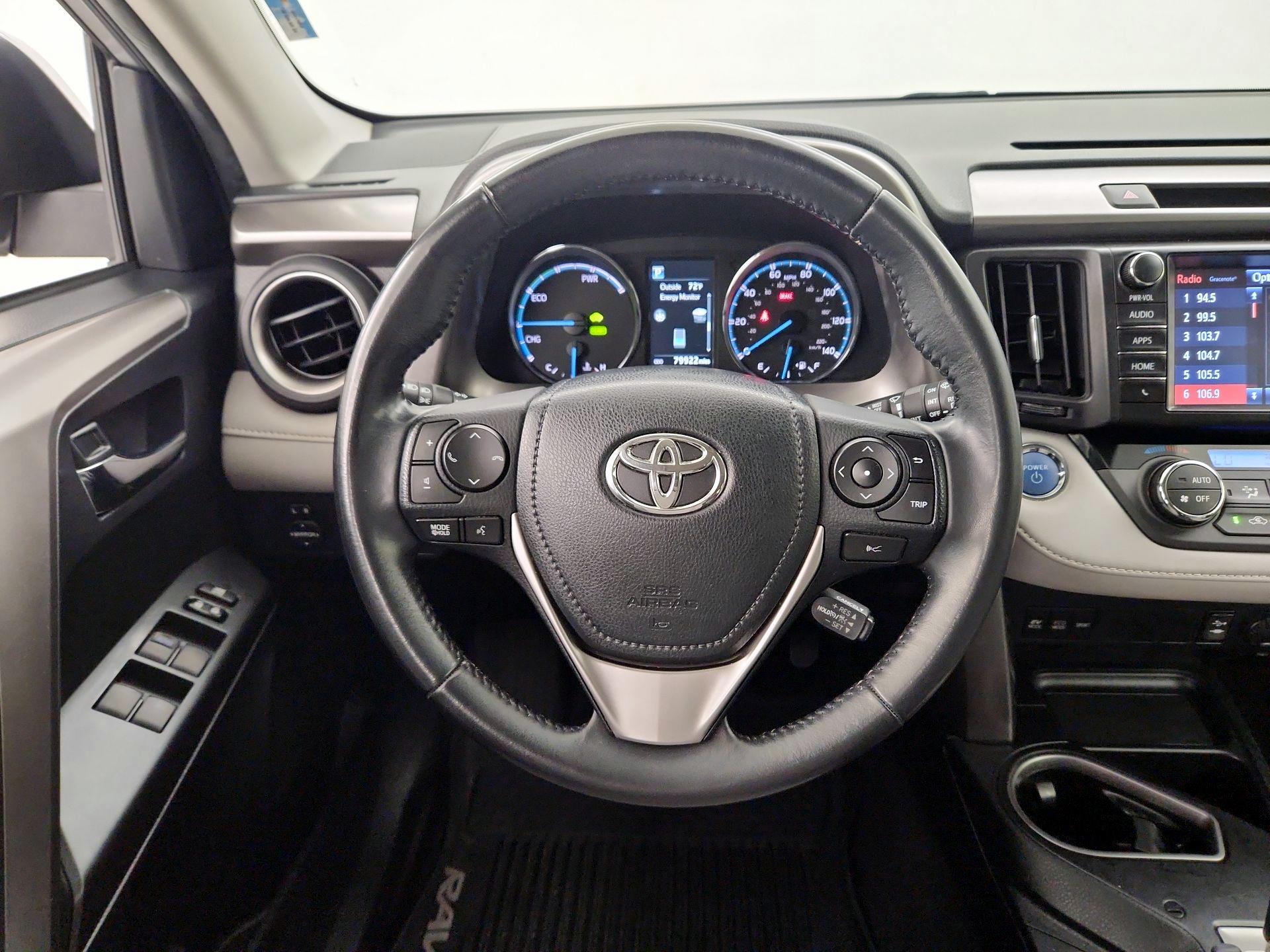 Thumbnail: 2017 Toyota RAV4 - 10