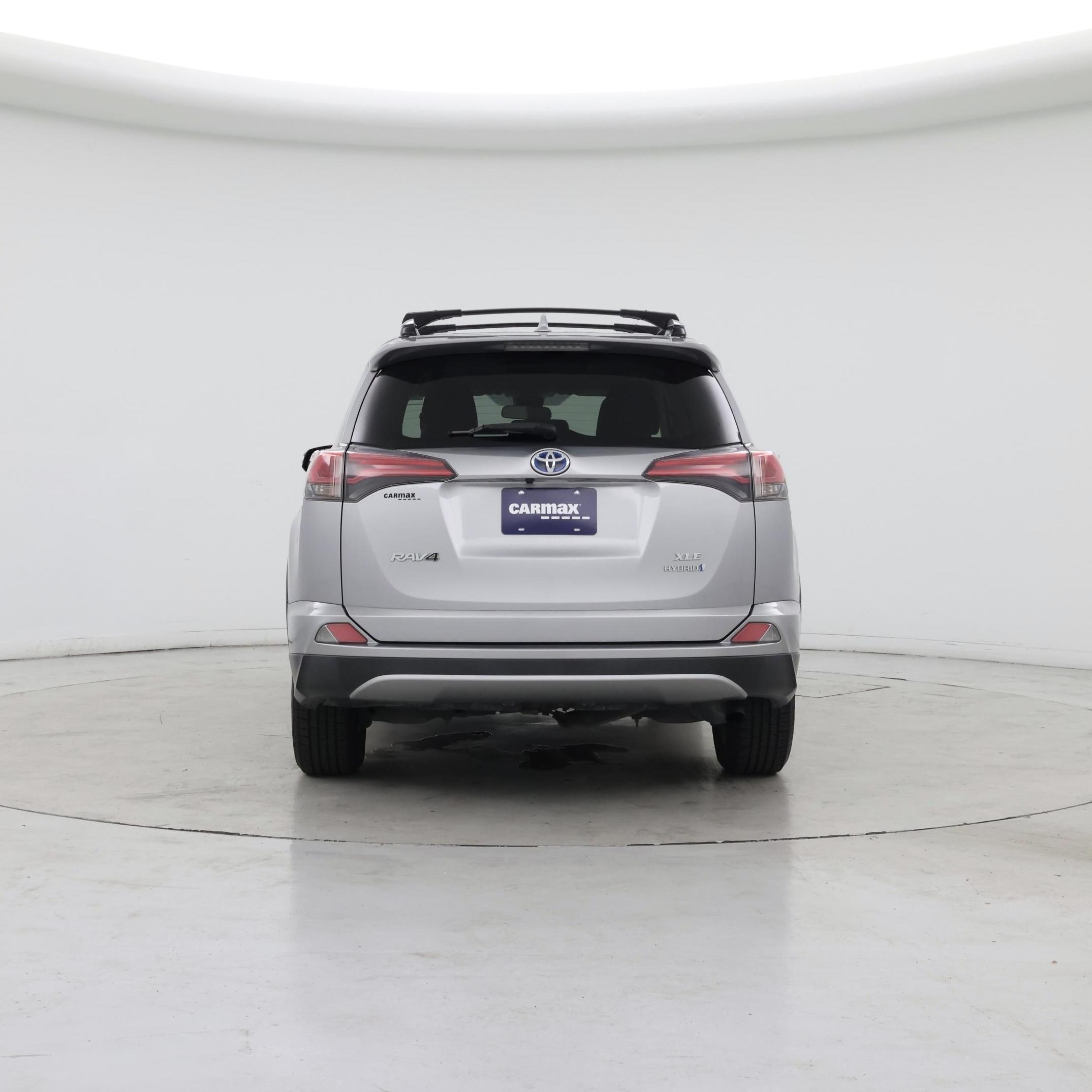 Thumbnail: 2017 Toyota RAV4 - 6