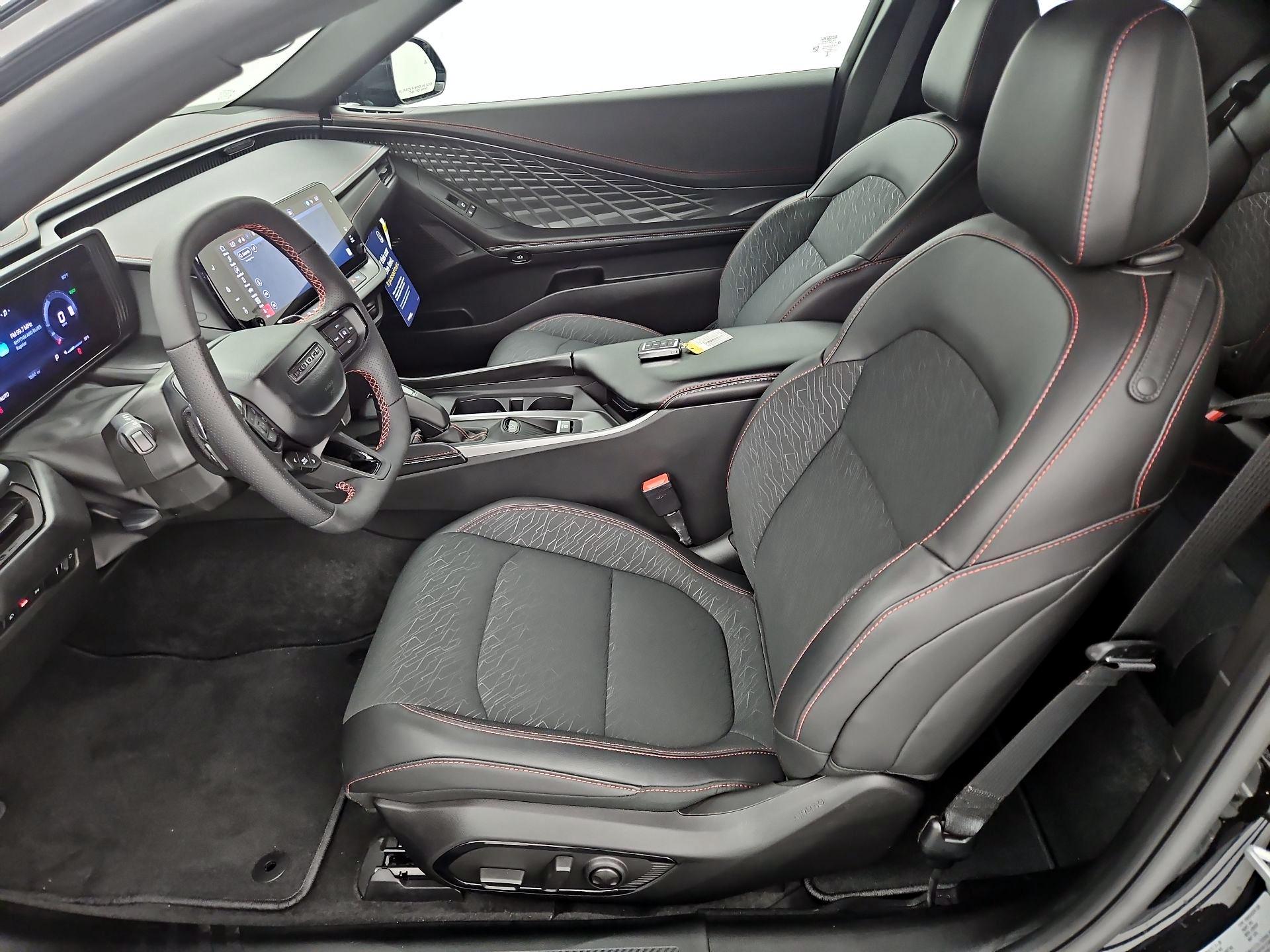 Thumbnail: 2025 Dodge Charger - 11