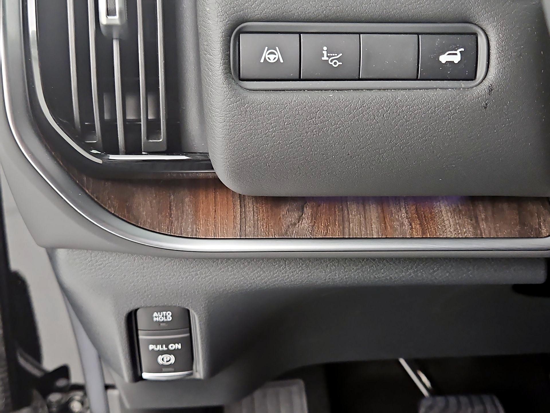 Thumbnail: 2025 Nissan Armada - 13