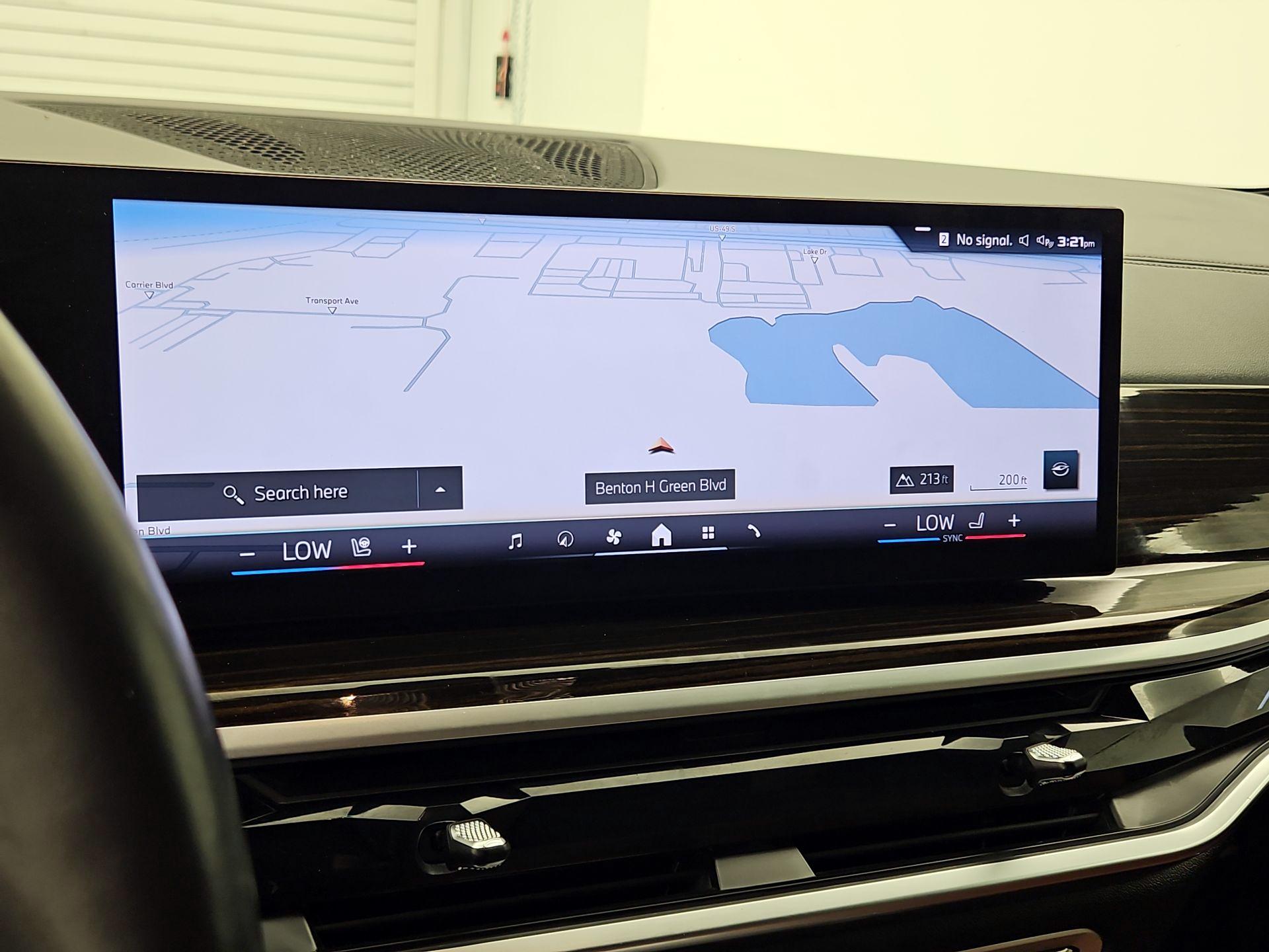 Thumbnail: 2025 BMW X7 - 14