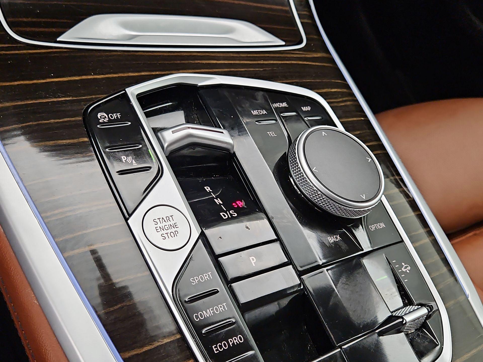 Thumbnail: 2025 BMW X7 - 18