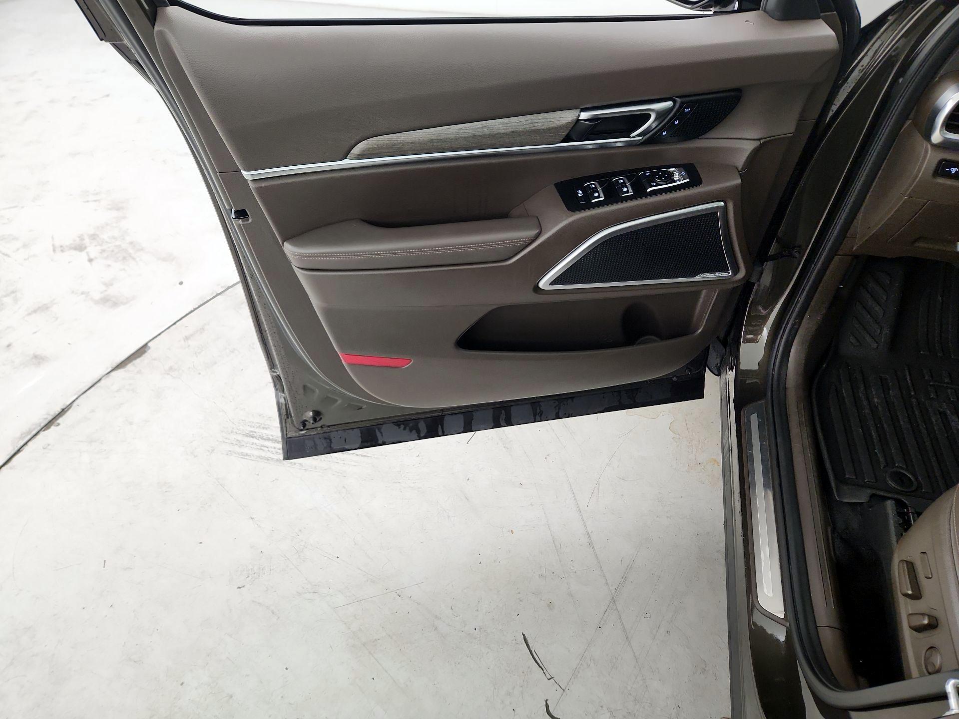 Thumbnail: 2022 Kia Telluride - 12