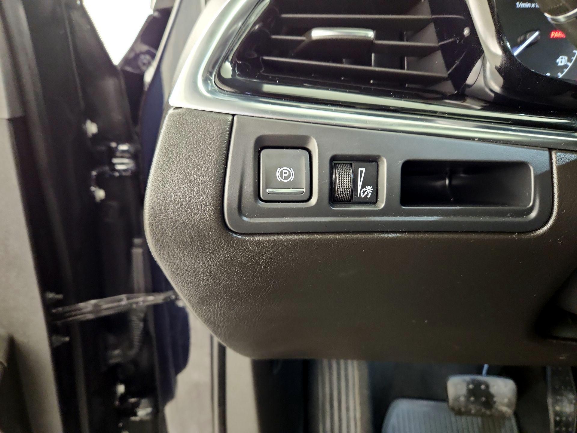 Thumbnail: 2022 Cadillac XT6 - 13