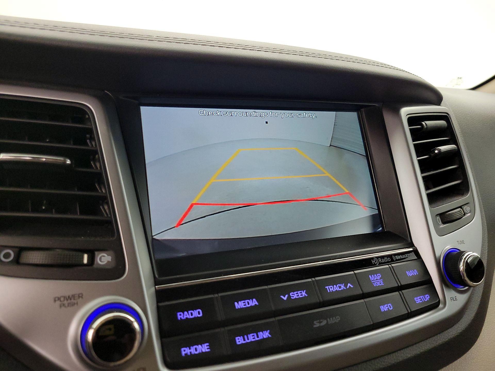 Thumbnail: 2016 Hyundai Tucson - 15