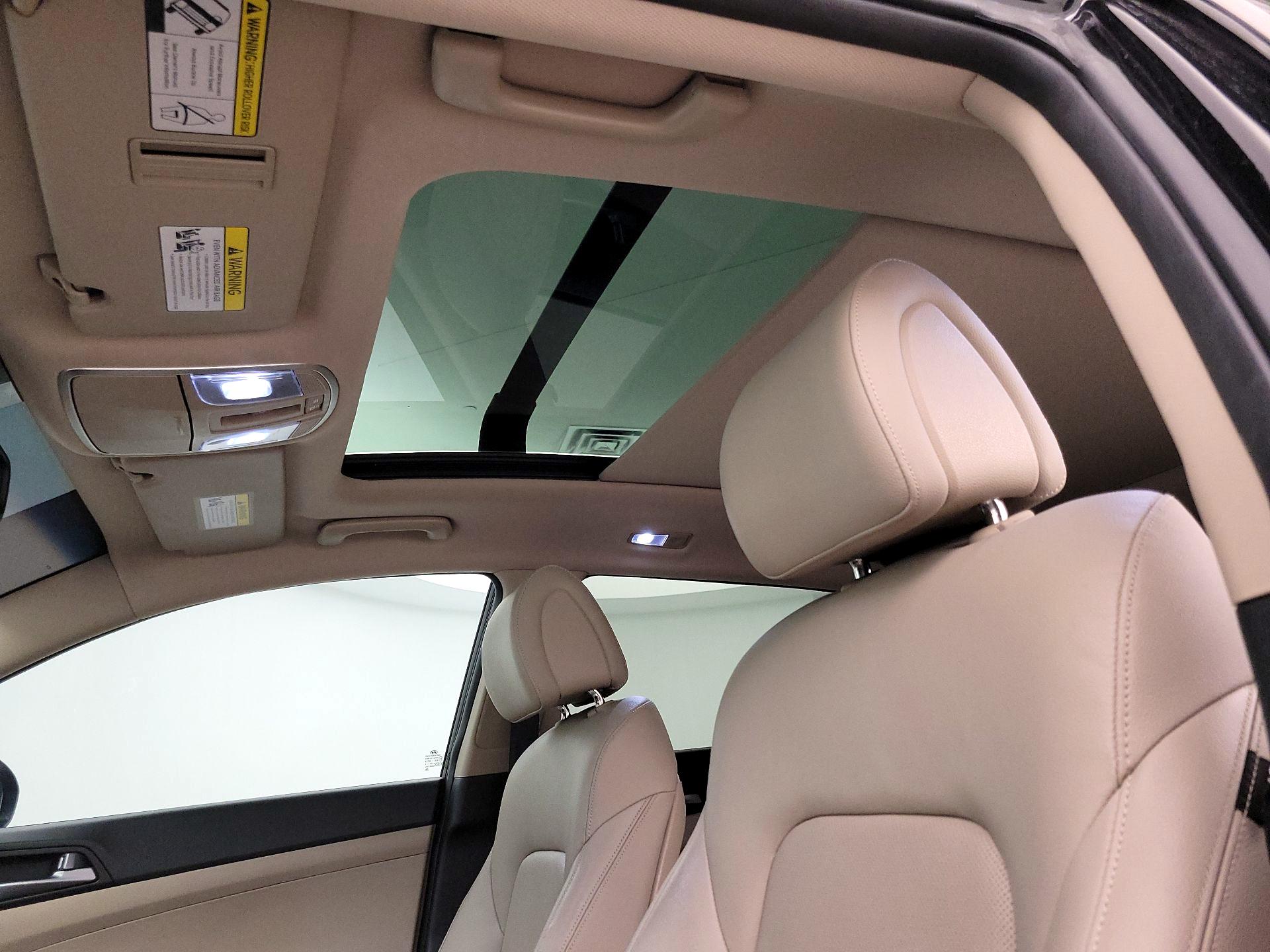 Thumbnail: 2016 Hyundai Tucson - 20