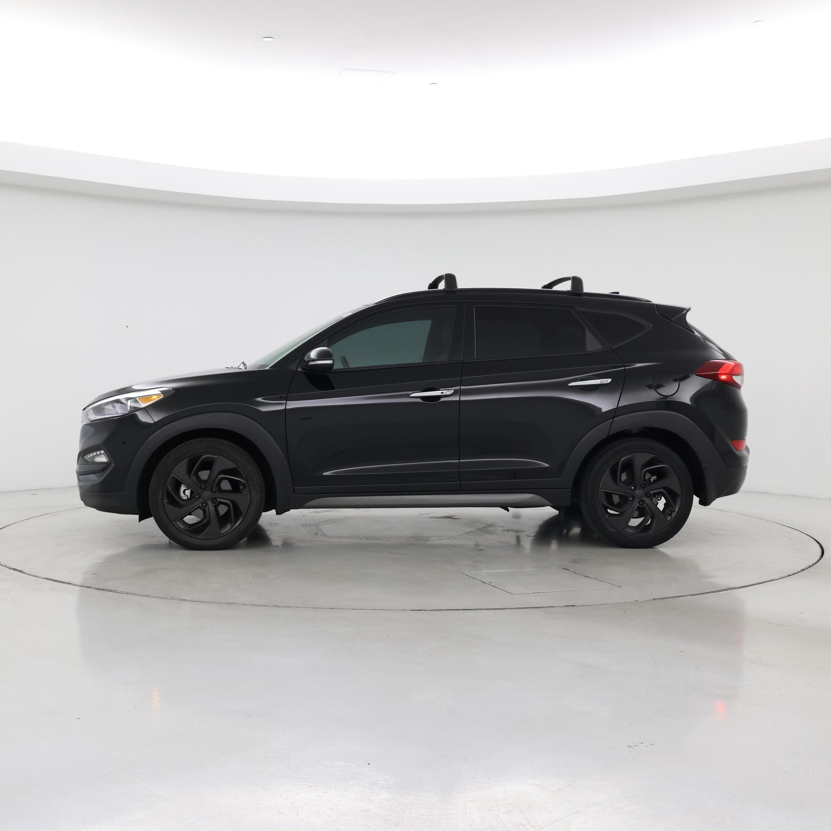 Thumbnail: 2016 Hyundai Tucson - 3