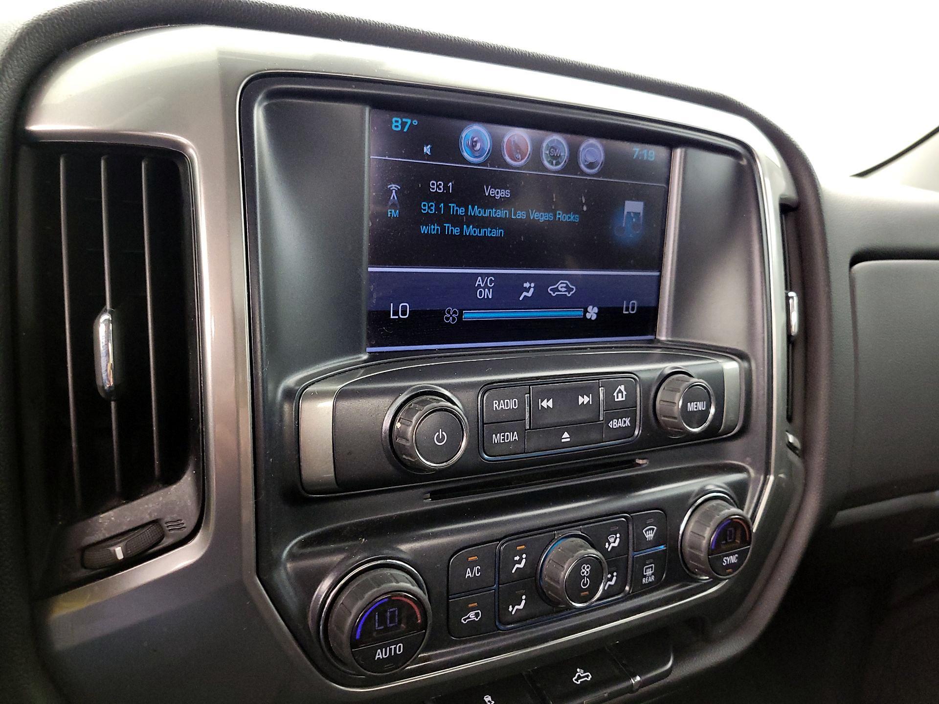 Thumbnail: 2017 Chevrolet Silverado 1500 - 16