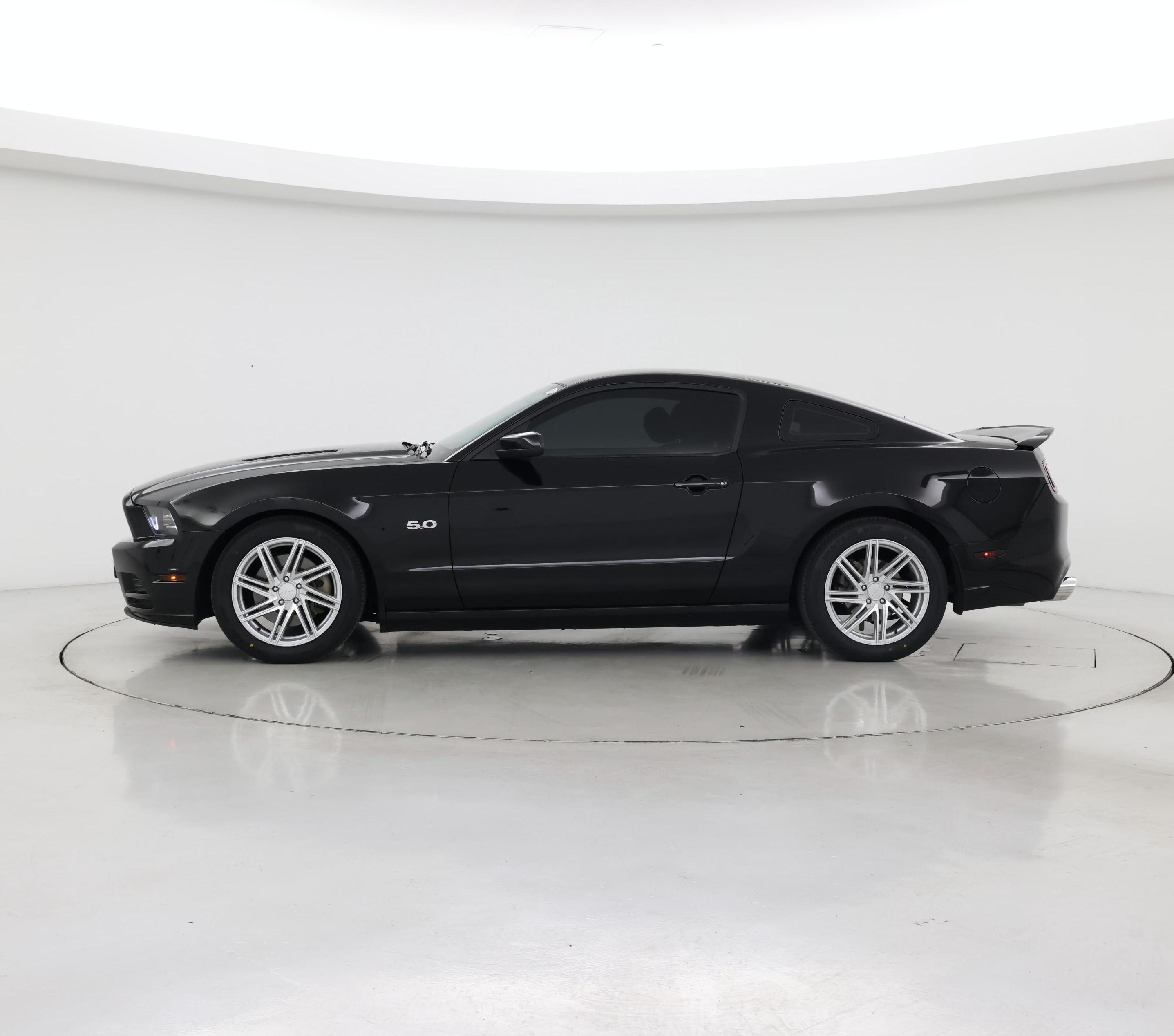 Thumbnail: 2014 Ford Mustang - 3