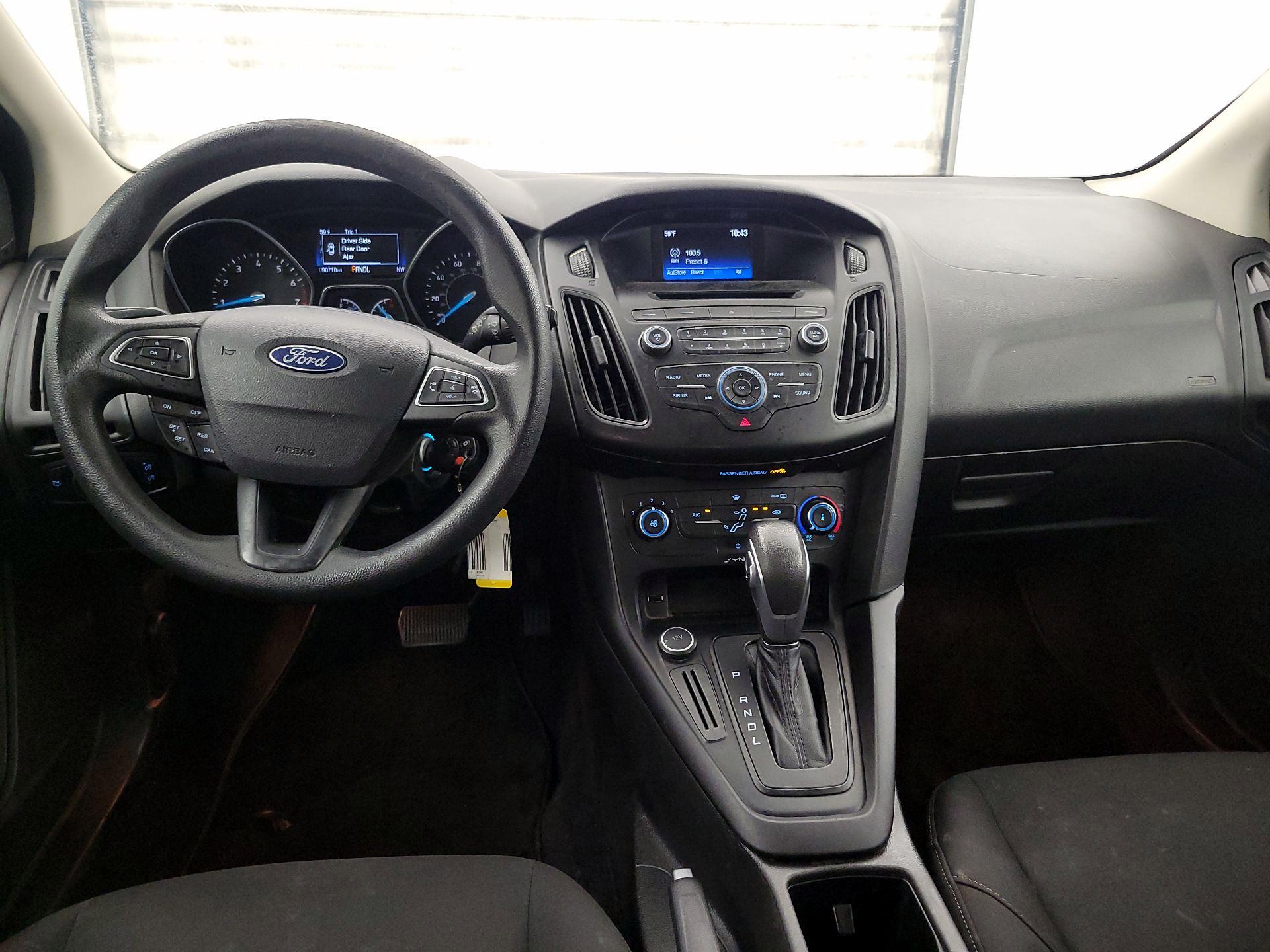 Thumbnail: 2017 Ford Focus - 9