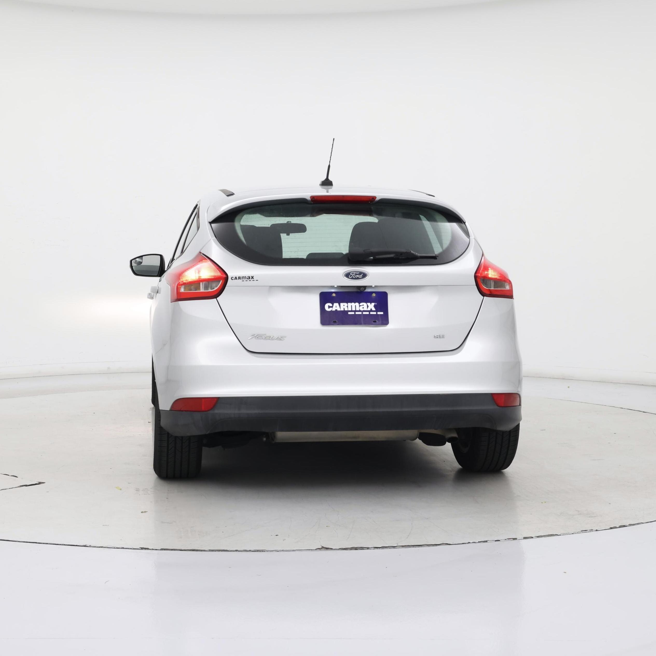 Thumbnail: 2017 Ford Focus - 6