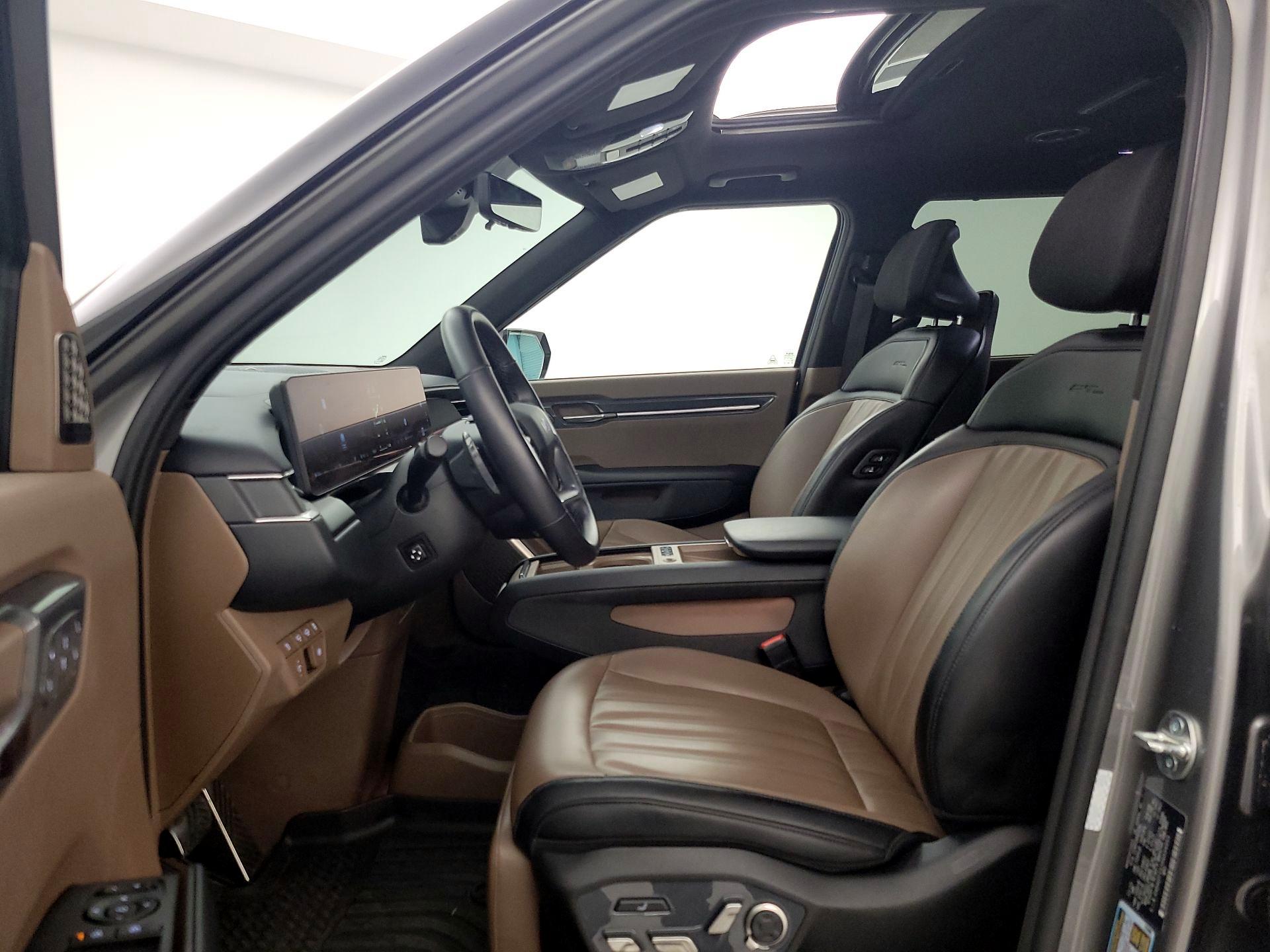 Thumbnail: 2024 Kia EV9 - 11