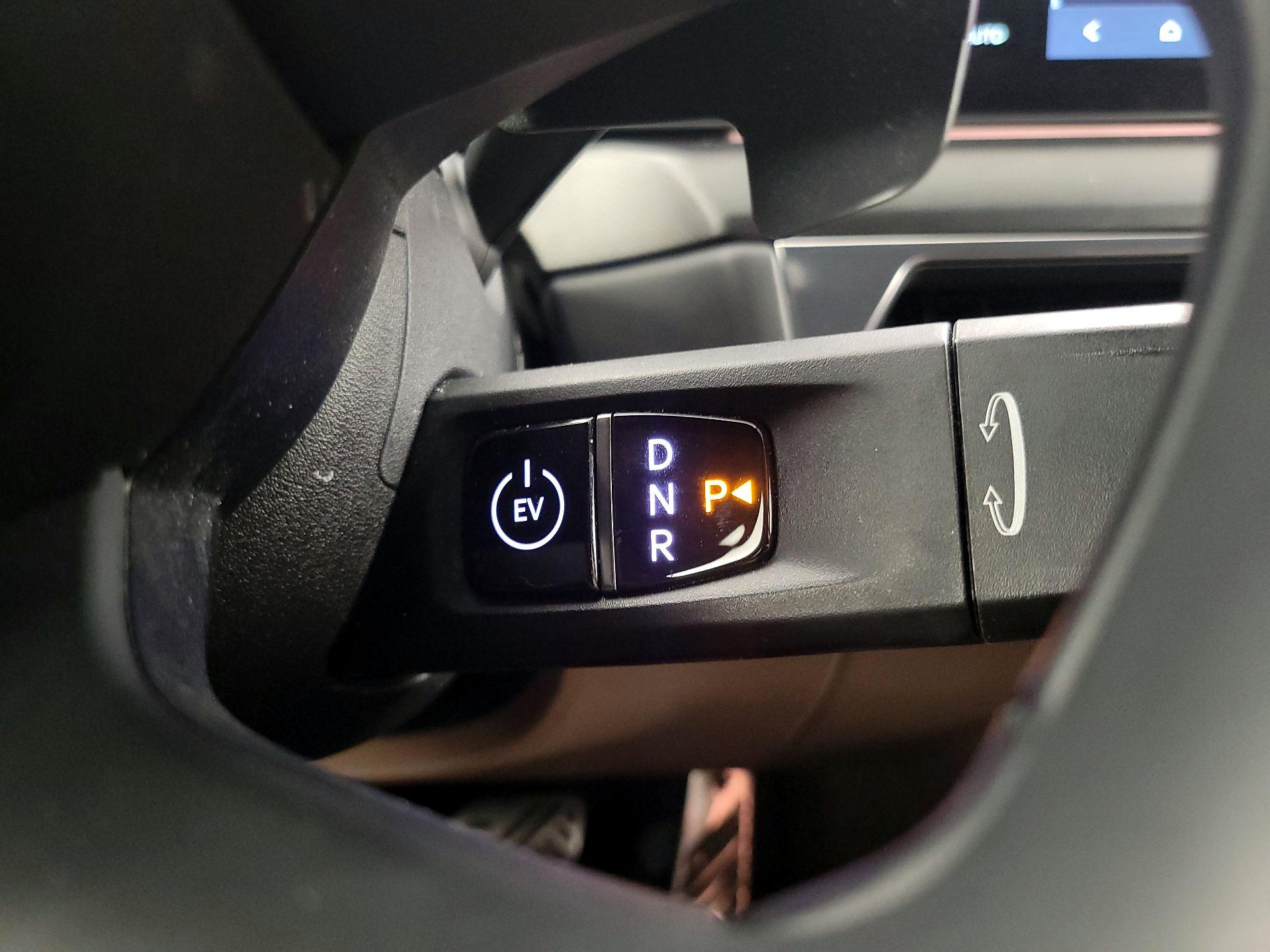 Thumbnail: 2024 Kia EV9 - 18