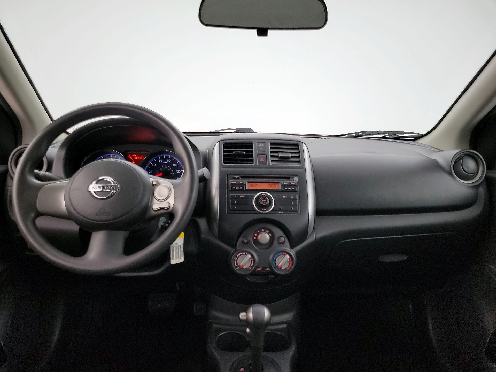 Thumbnail: 2013 Nissan Versa - 9