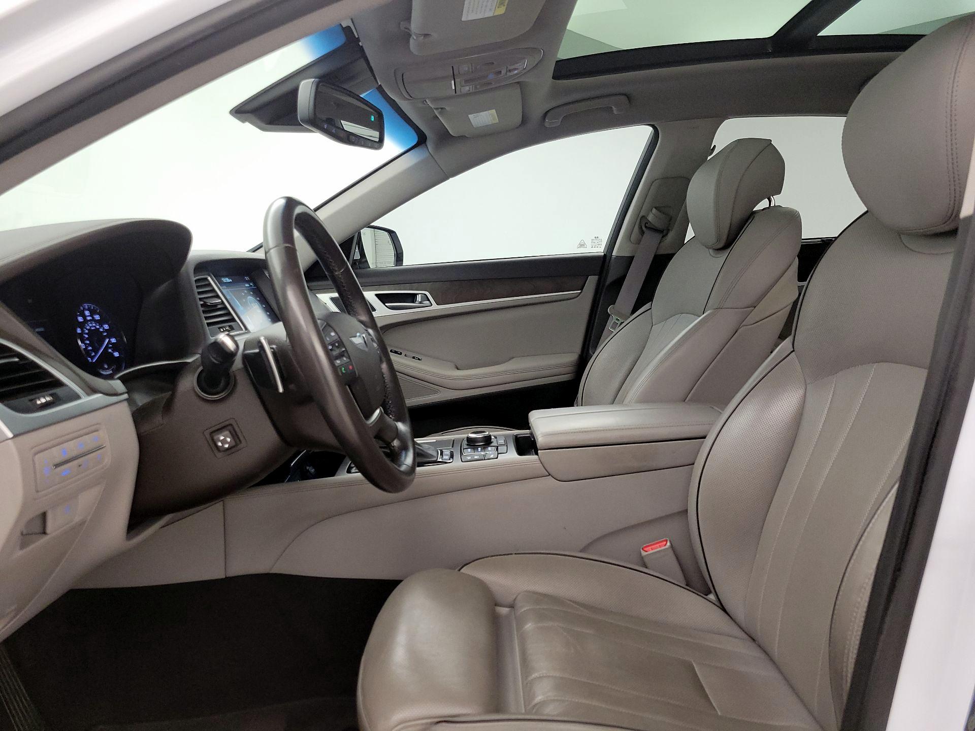 Thumbnail: 2015 Hyundai Genesis - 11
