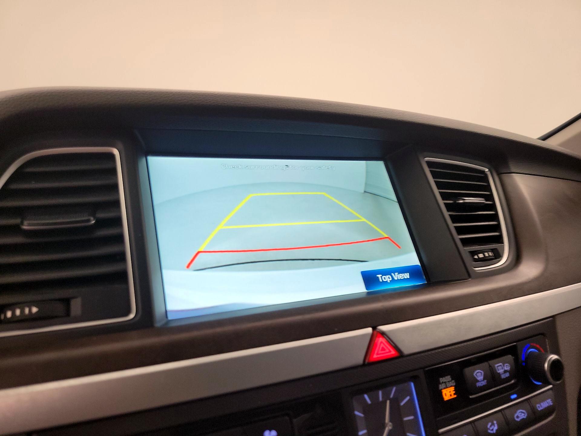 Thumbnail: 2015 Hyundai Genesis - 15
