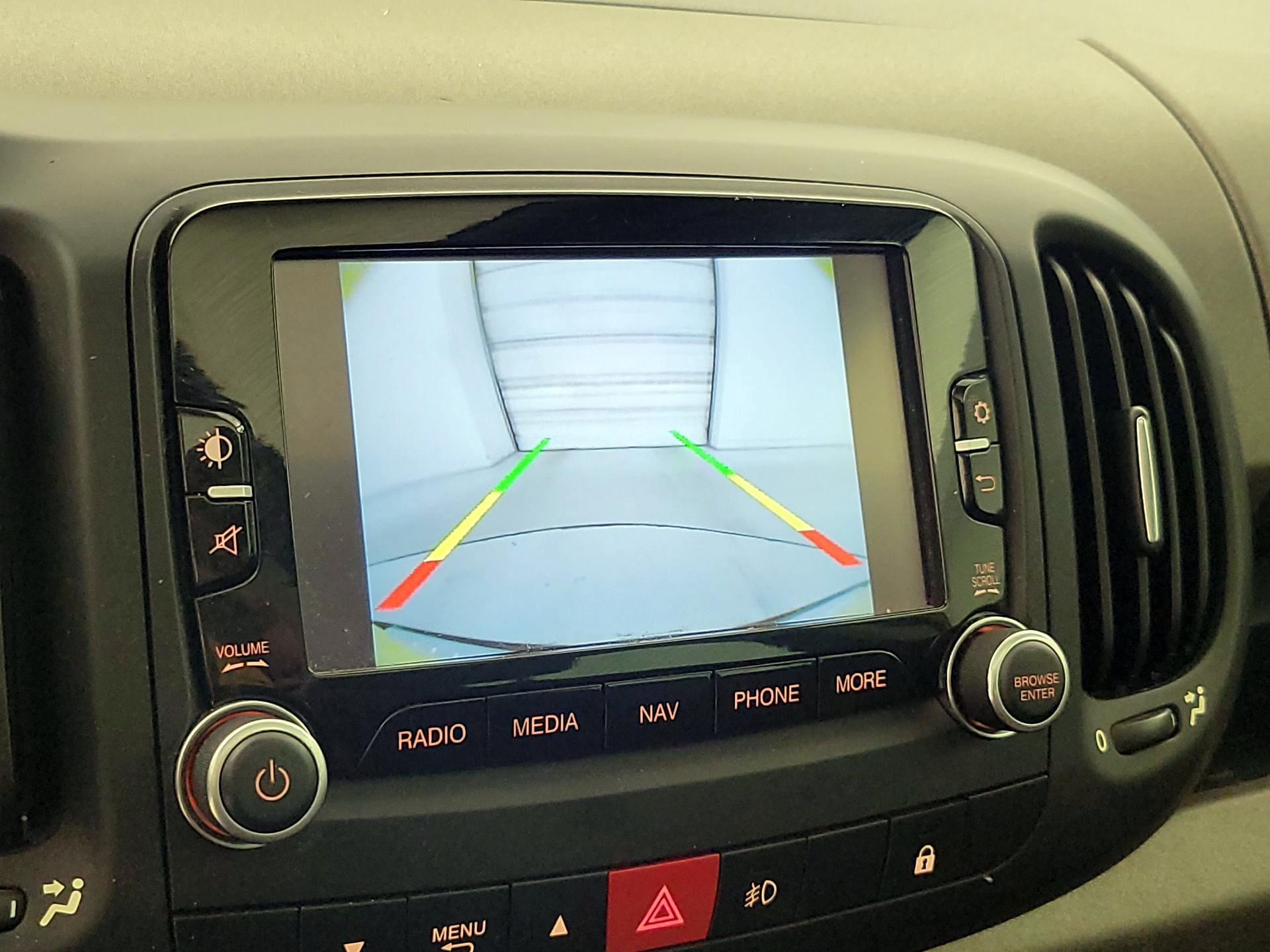 Thumbnail: 2014 Fiat 500L - 14