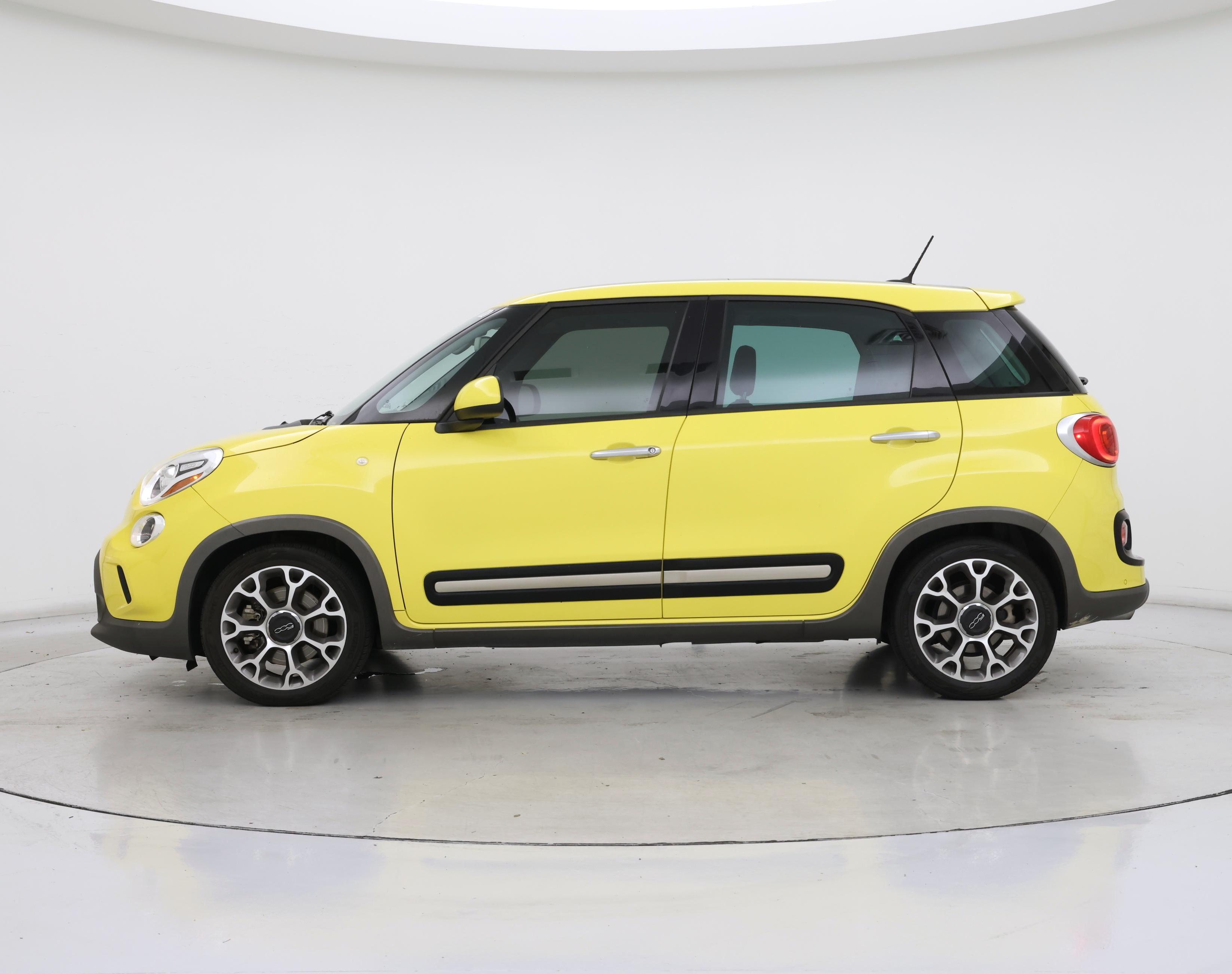 Thumbnail: 2014 Fiat 500L - 3