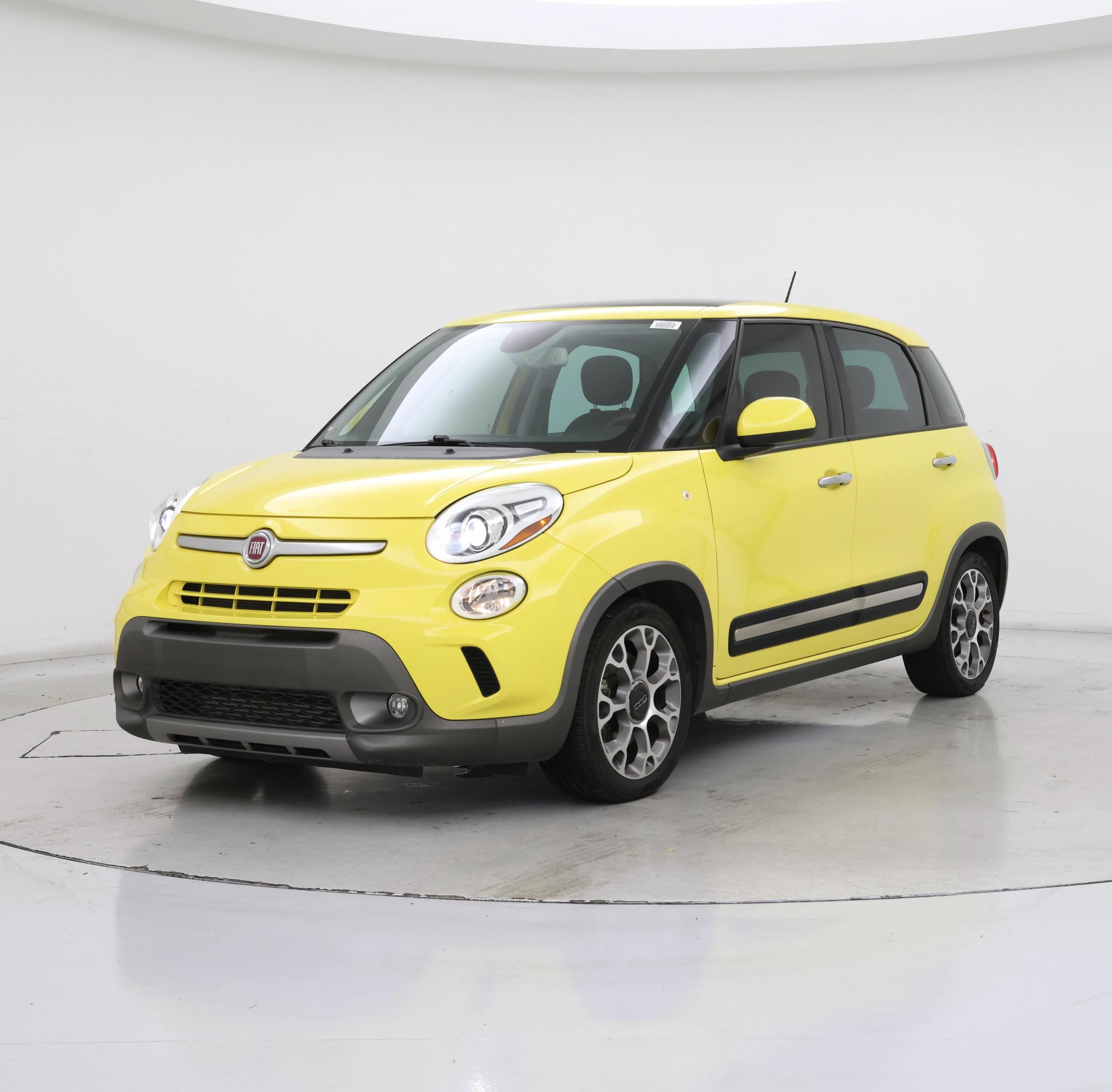Thumbnail: 2014 Fiat 500L - 4