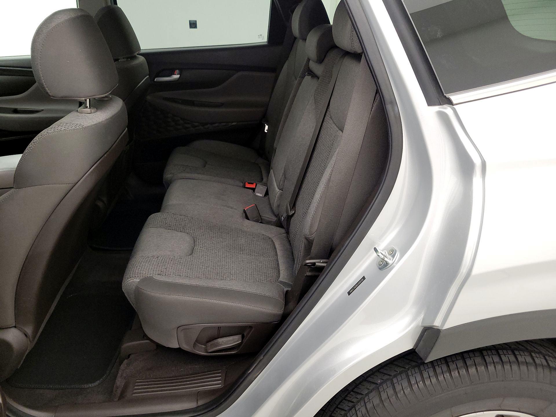 Thumbnail: 2019 Hyundai Santa Fe - 19