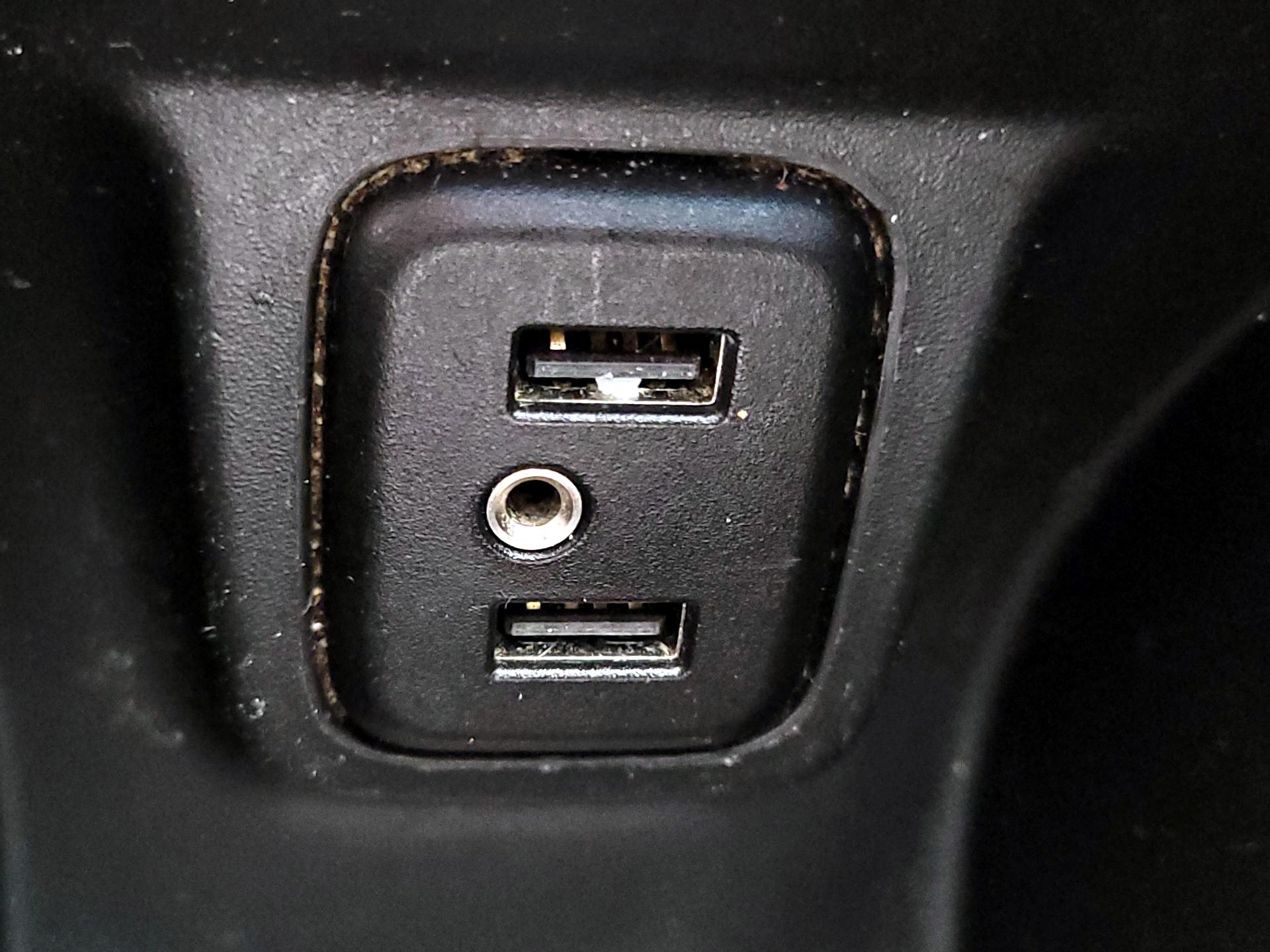 Thumbnail: 2020 Chevrolet Bolt EV - 18