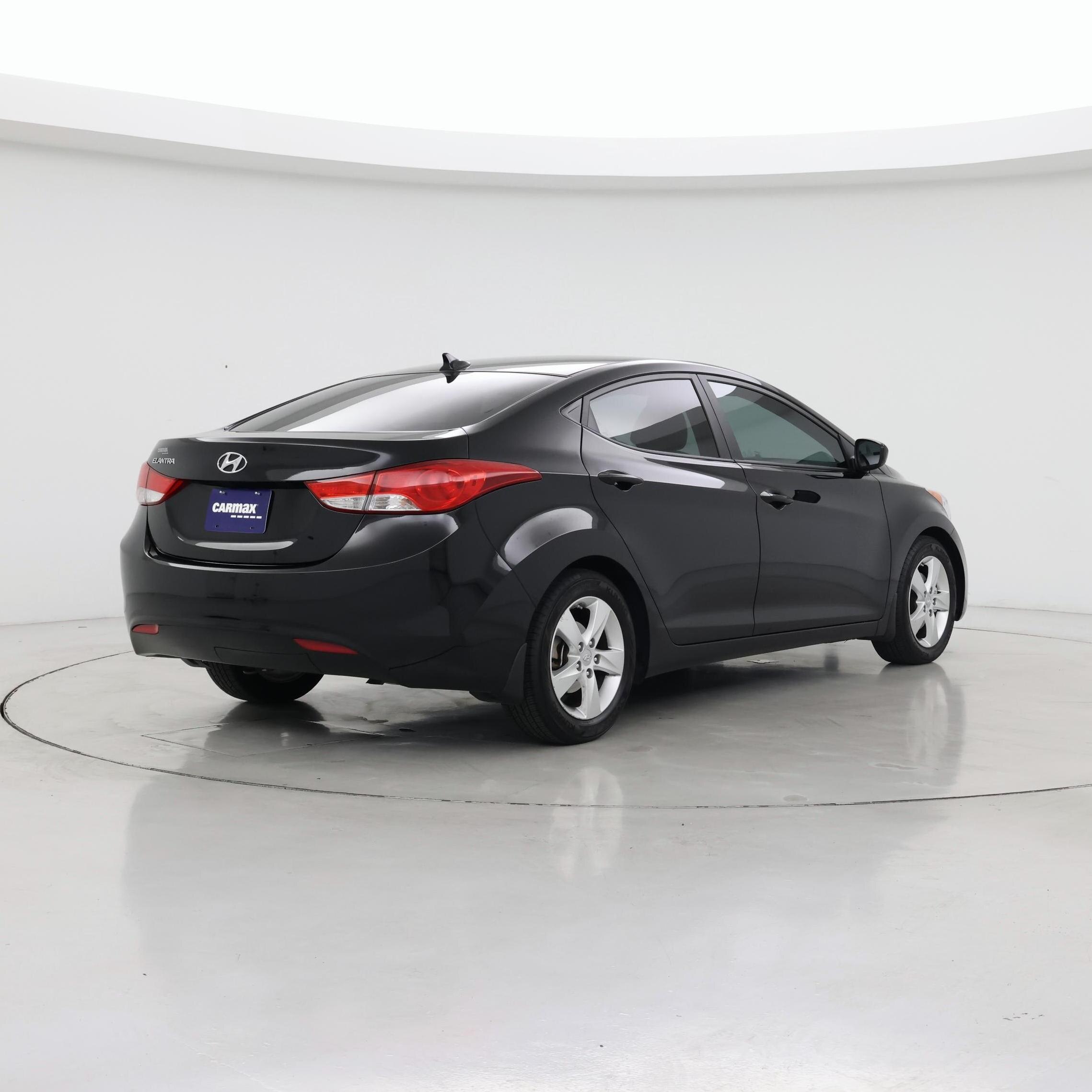 Thumbnail: 2013 Hyundai Elantra - 8