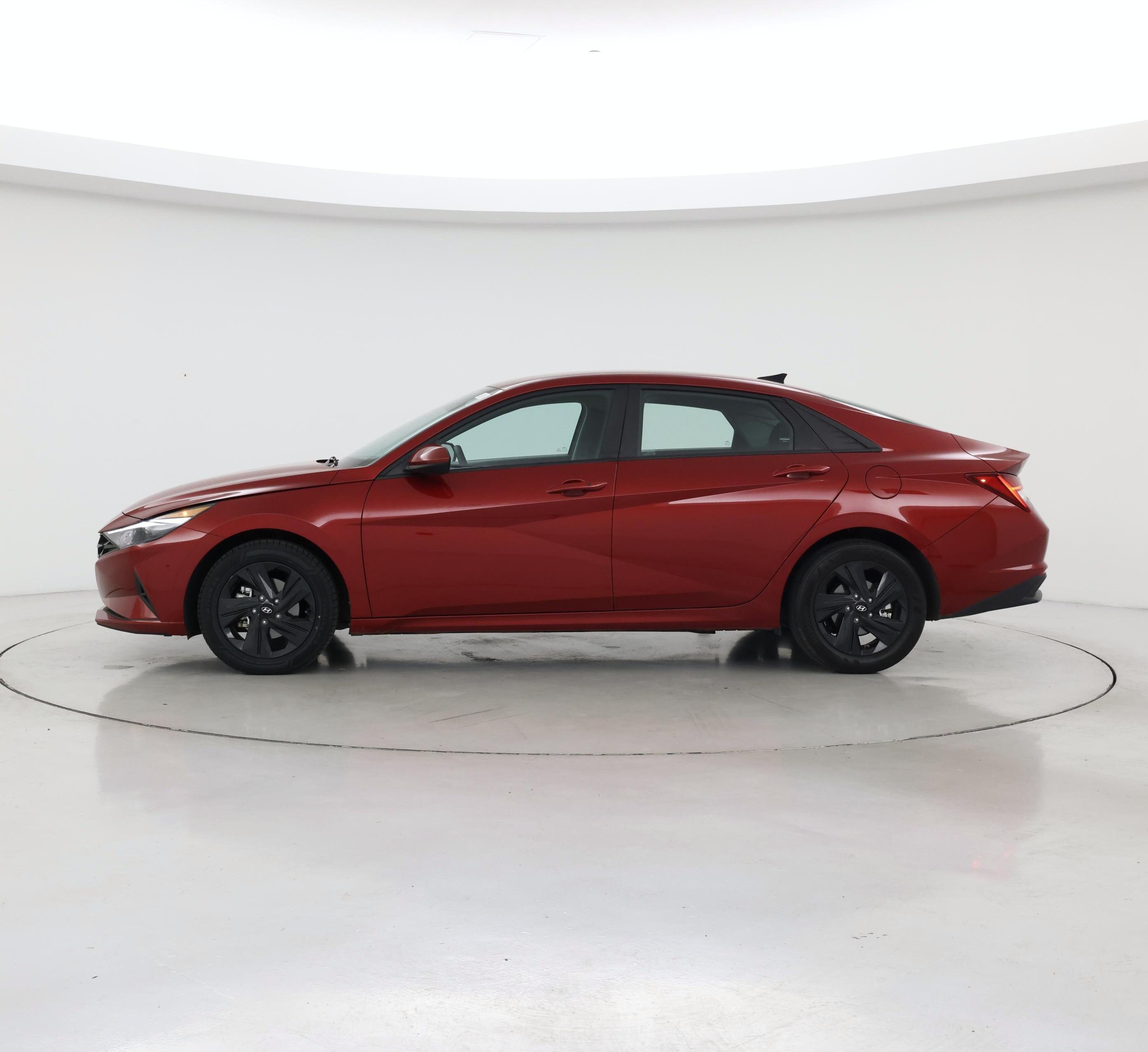 Thumbnail: 2023 Hyundai Elantra - 3