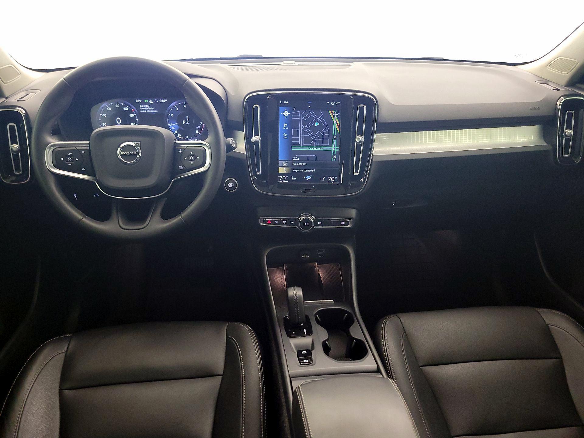 Thumbnail: 2021 Volvo XC40 - 9