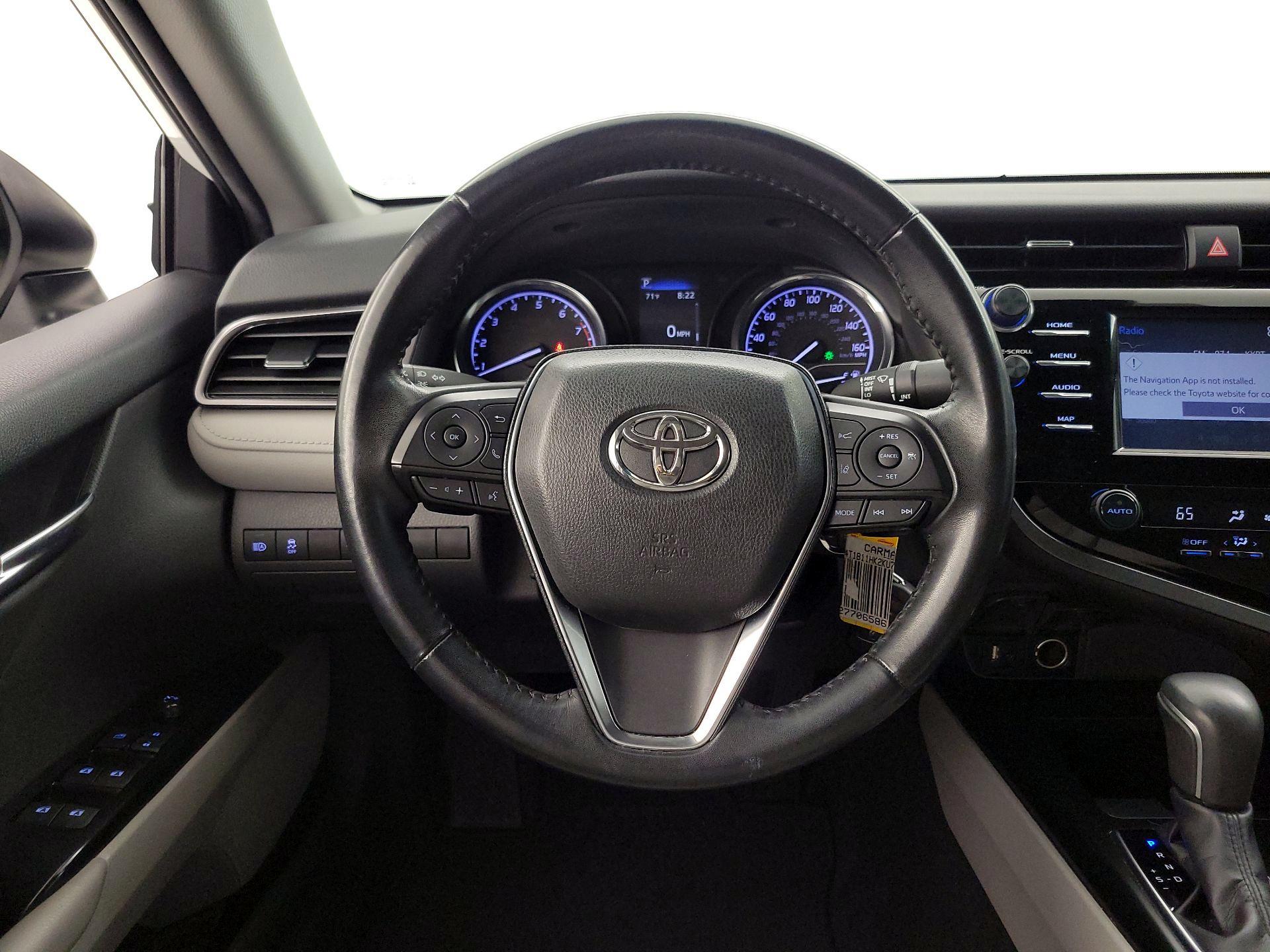 Thumbnail: 2019 Toyota Camry - 10
