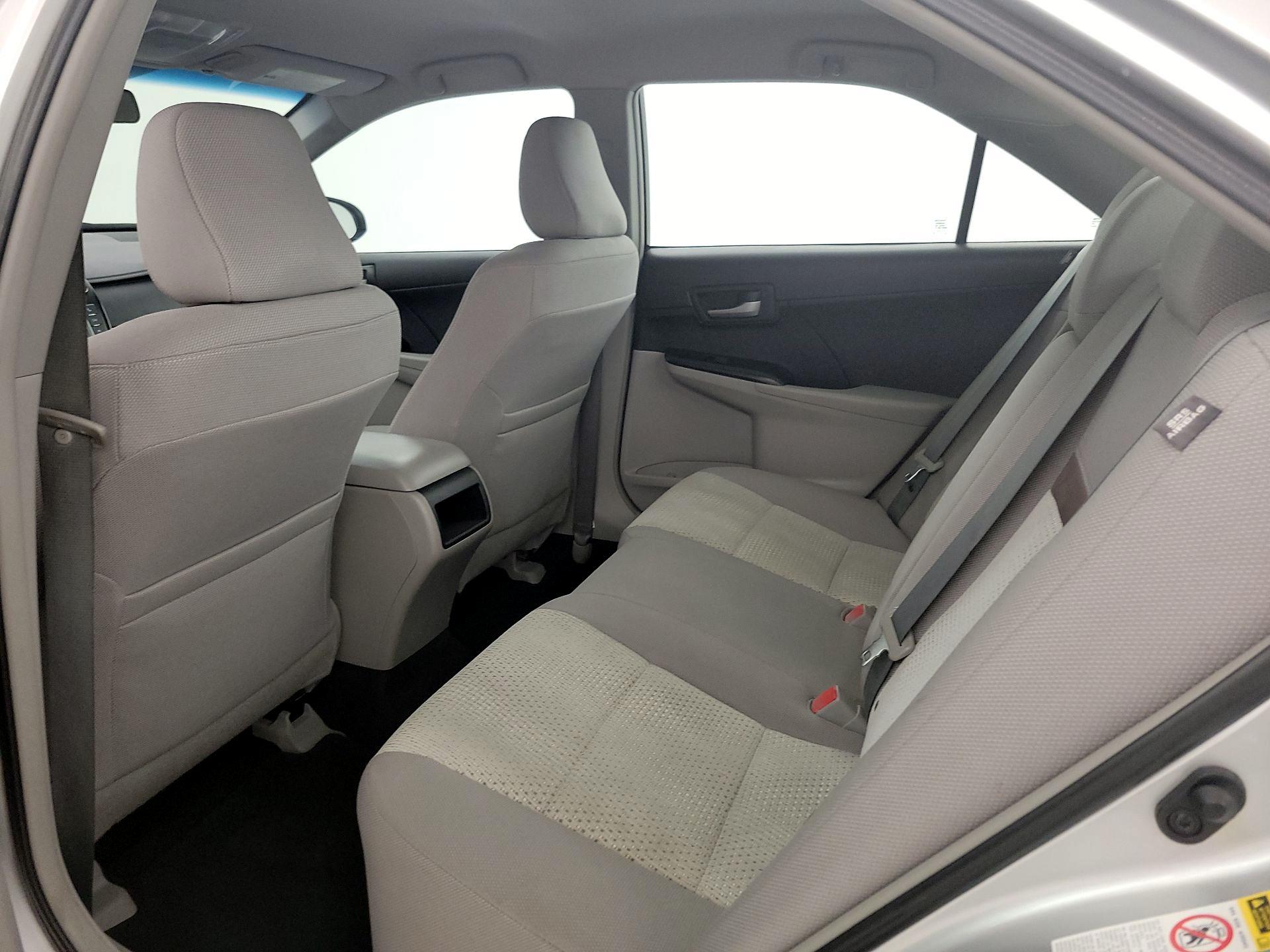 Thumbnail: 2013 Toyota Camry - 18