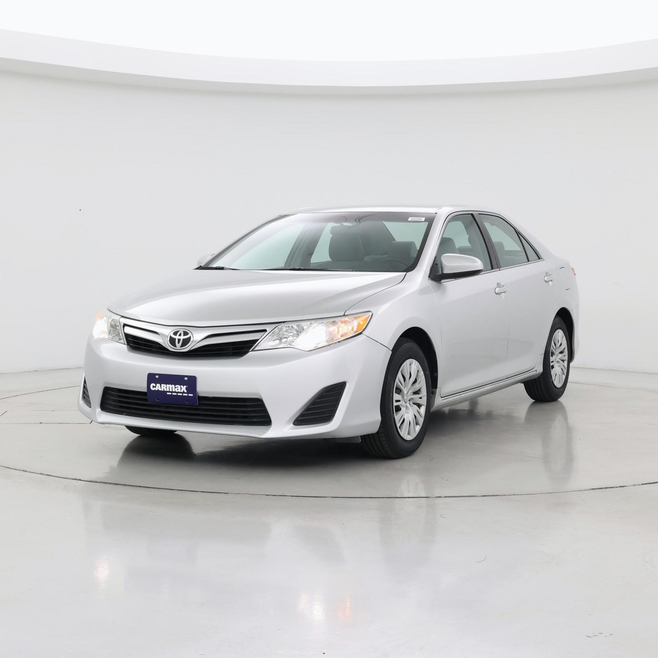 Thumbnail: 2013 Toyota Camry - 4