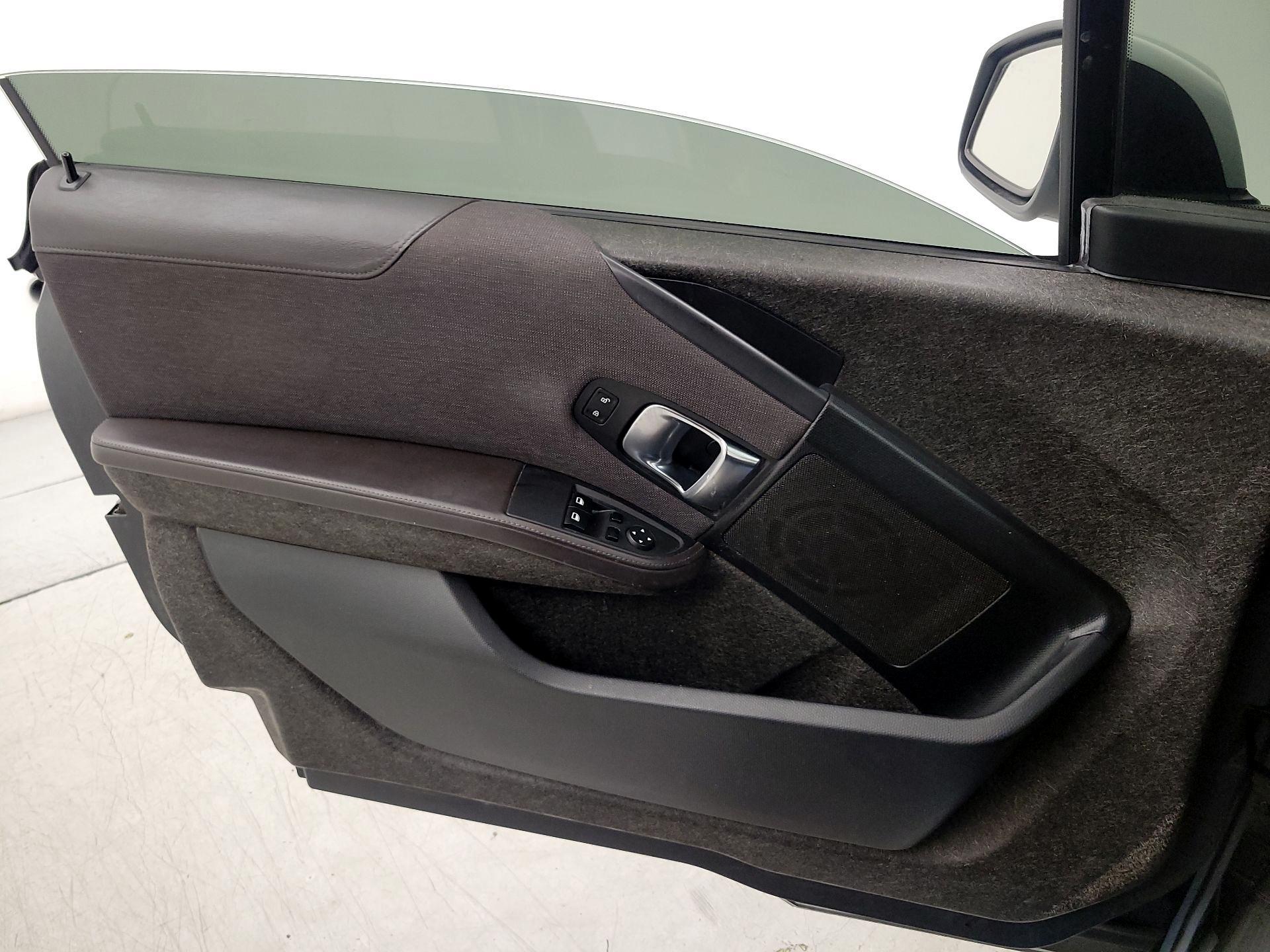 Thumbnail: 2015 BMW i3 - 12