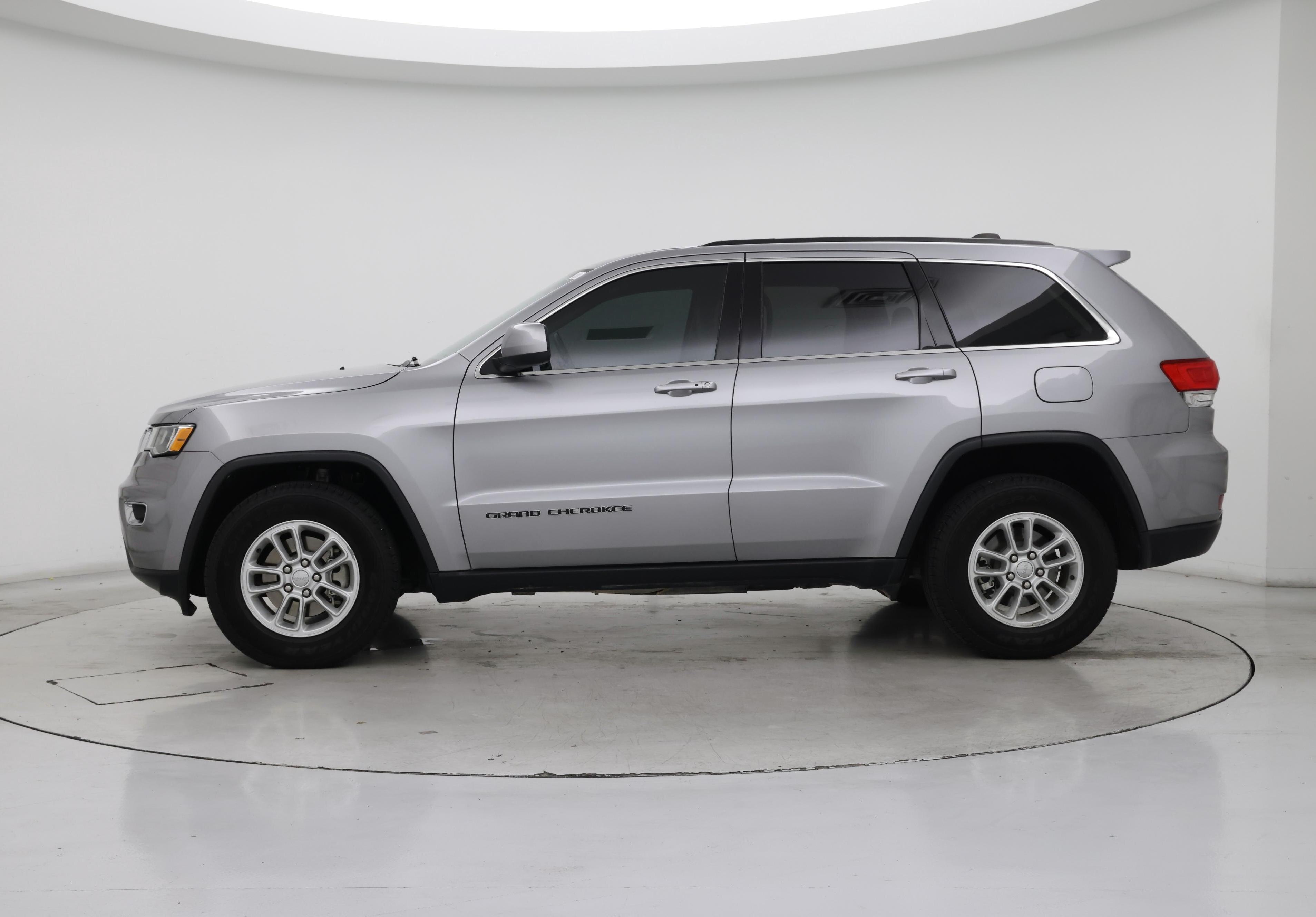 Thumbnail: 2018 Jeep Grand Cherokee - 3