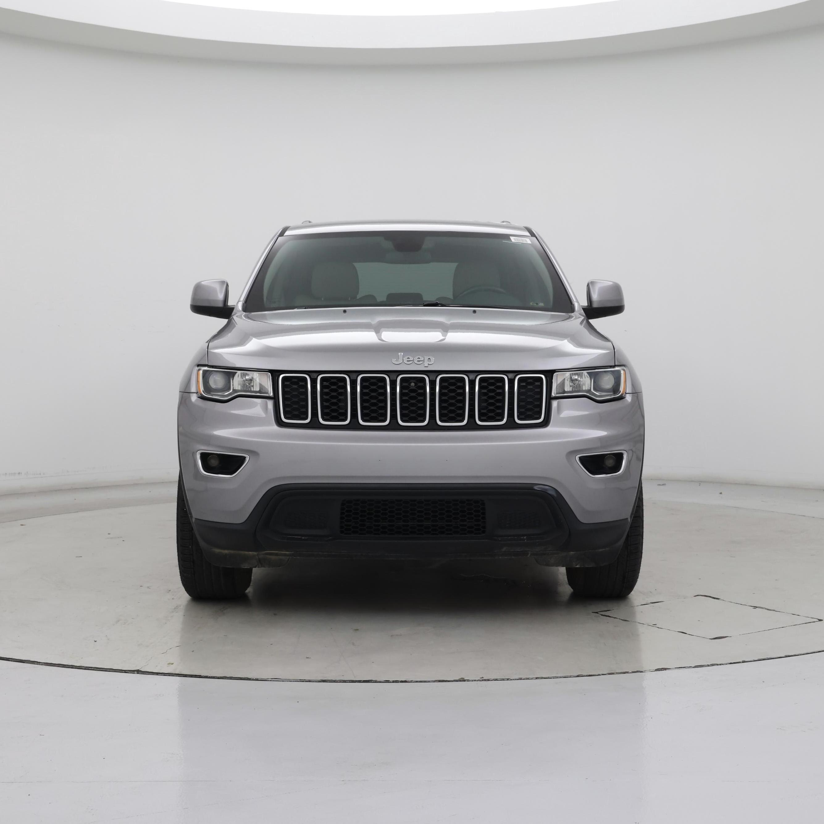 Thumbnail: 2018 Jeep Grand Cherokee - 5