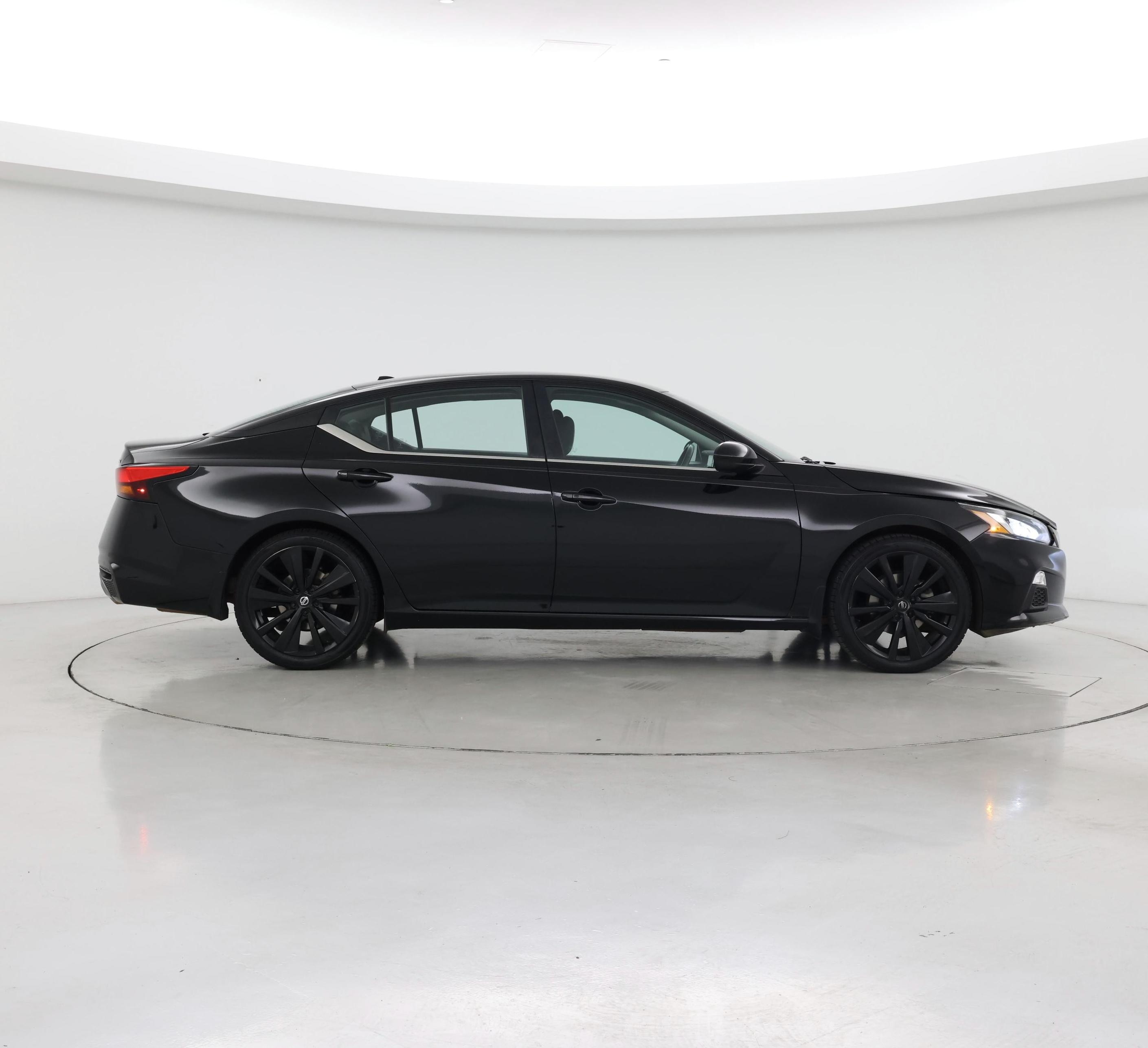 Thumbnail: 2021 Nissan Altima - 7