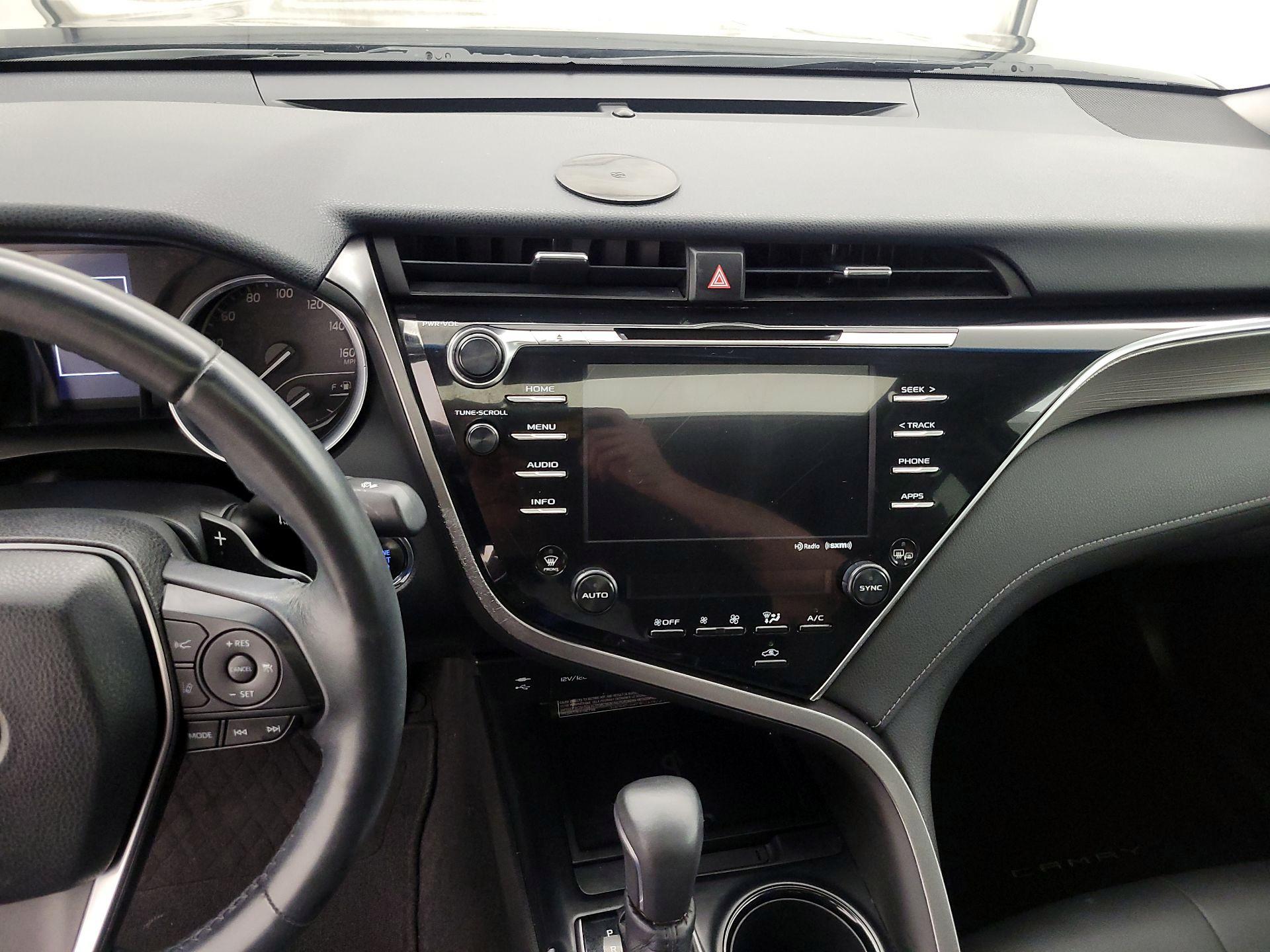 Thumbnail: 2018 Toyota Camry - 9