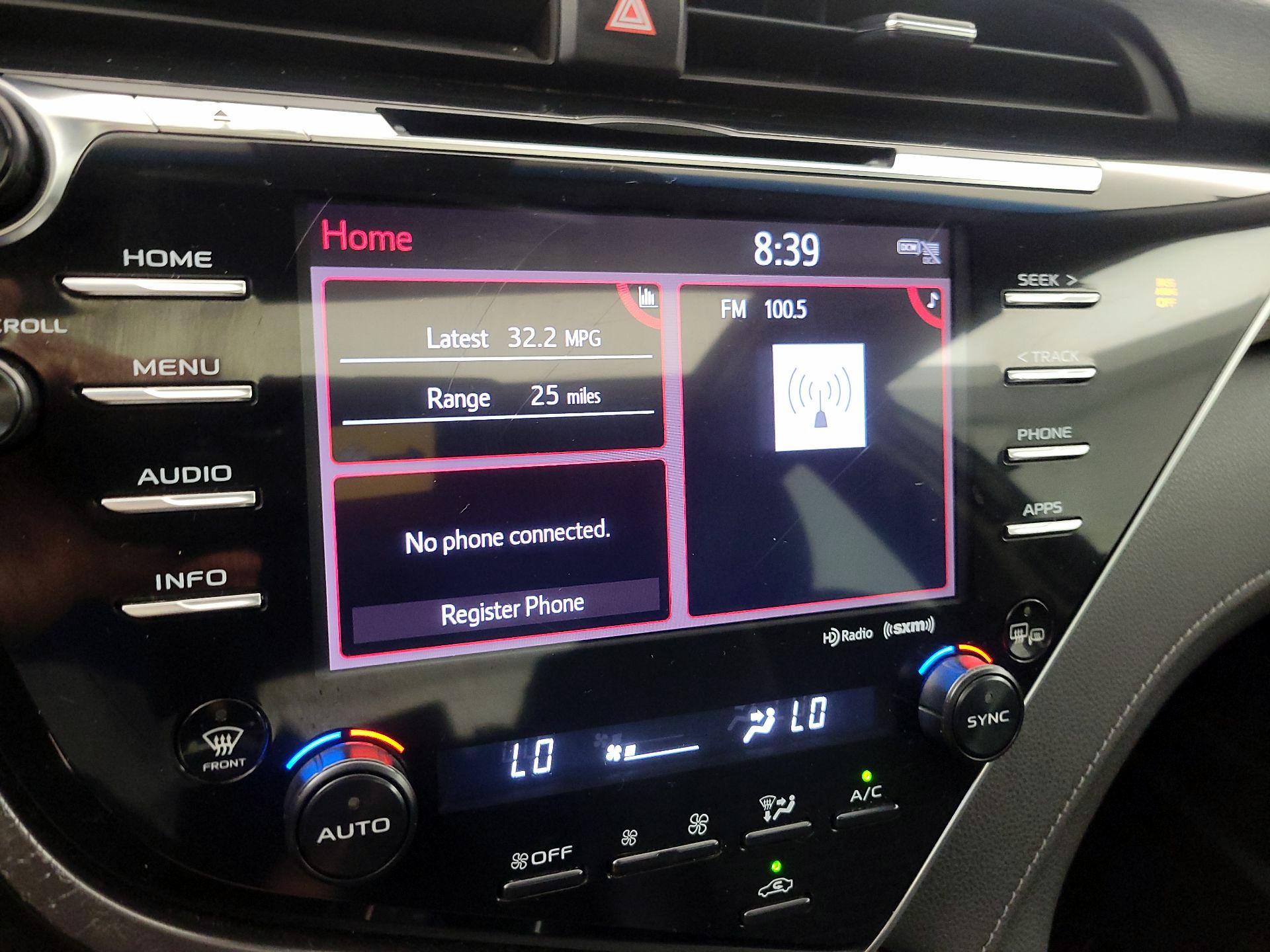Thumbnail: 2018 Toyota Camry - 15