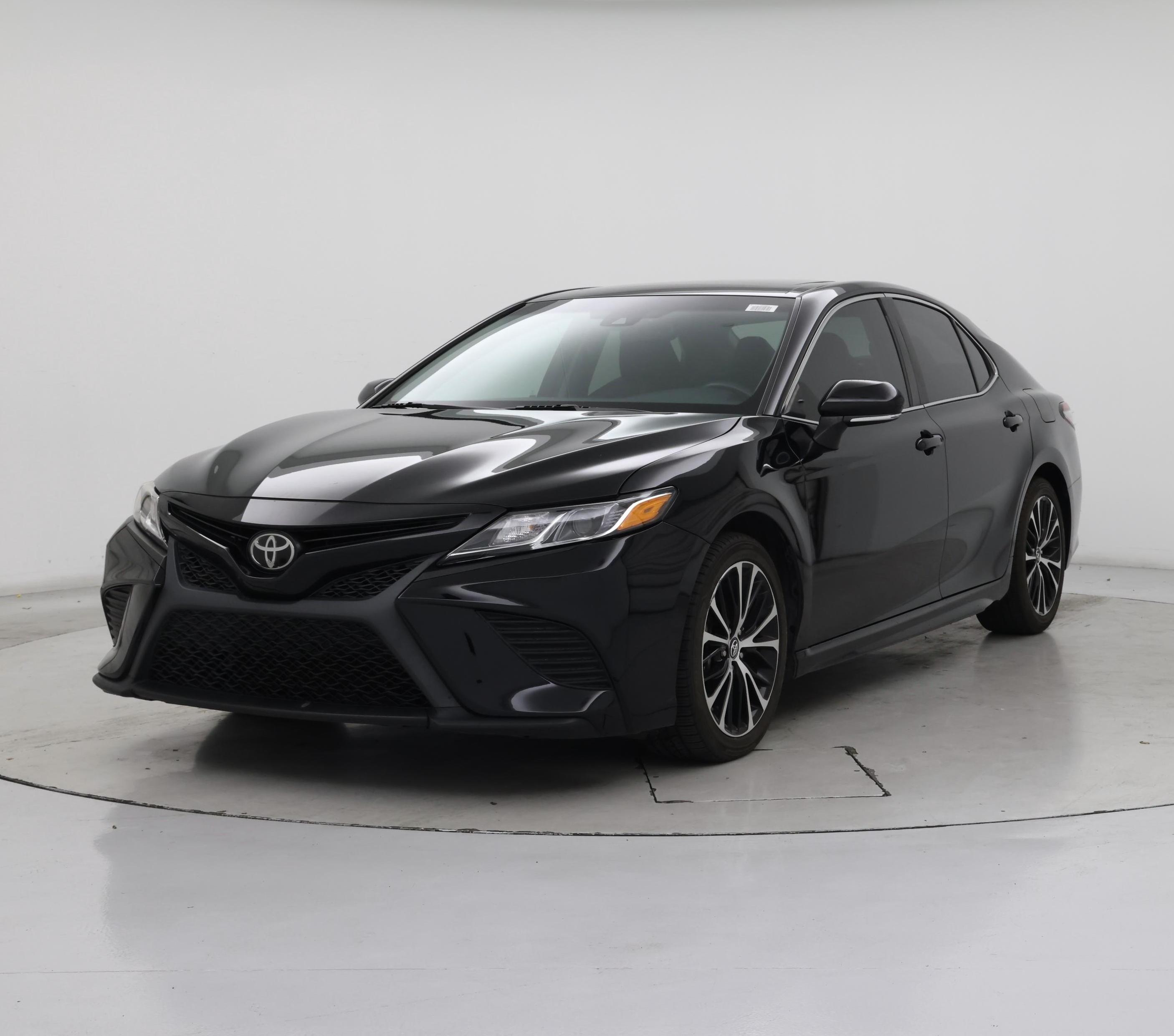 Thumbnail: 2018 Toyota Camry - 4