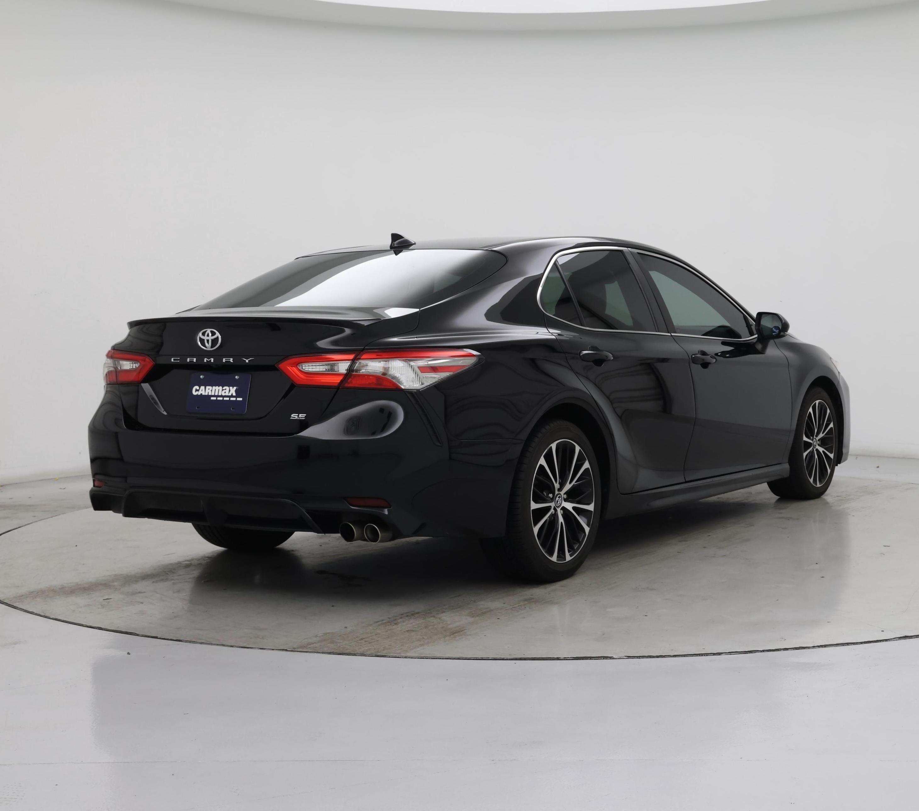 Thumbnail: 2018 Toyota Camry - 8