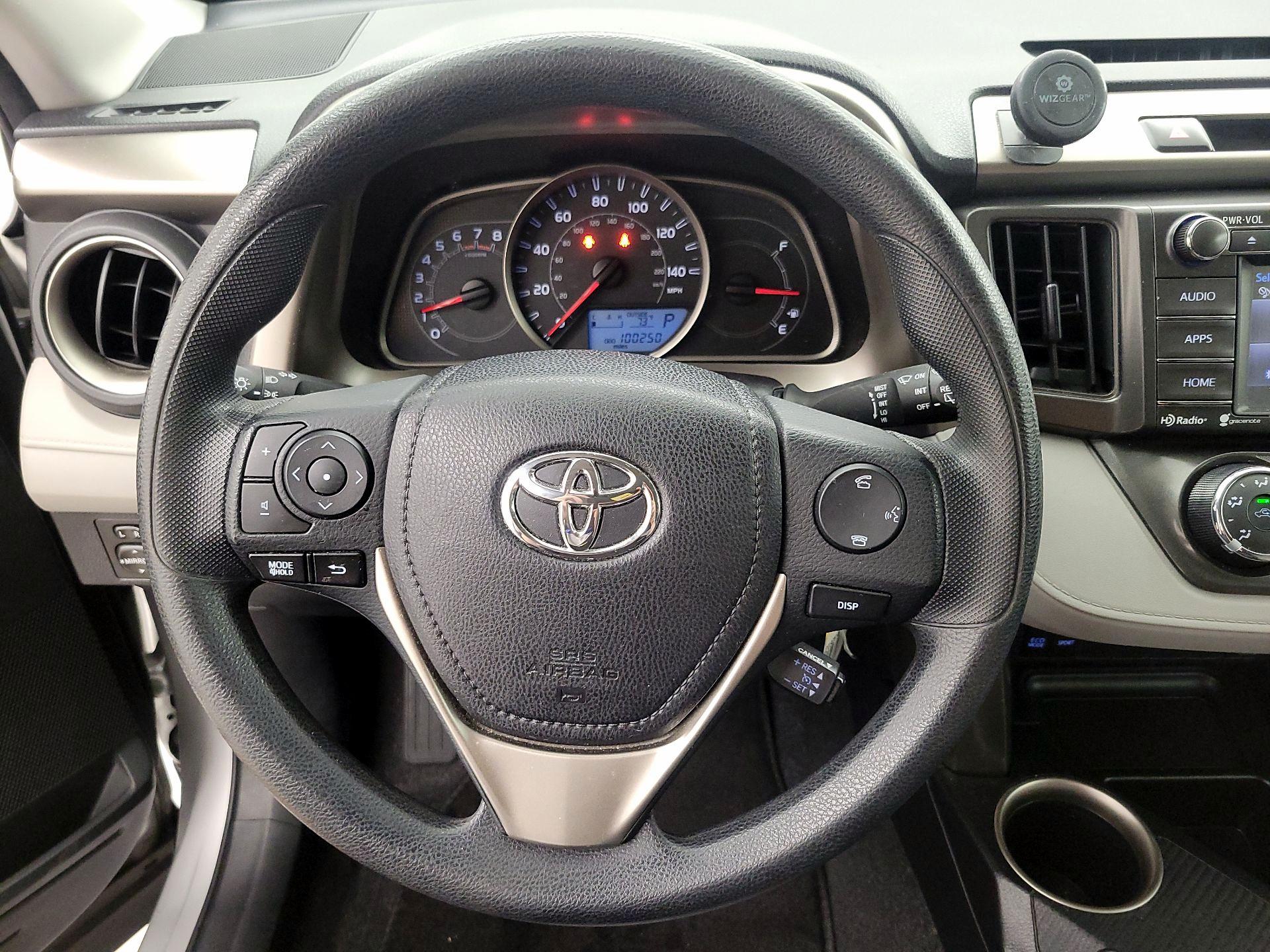 Thumbnail: 2015 Toyota RAV4 - 10