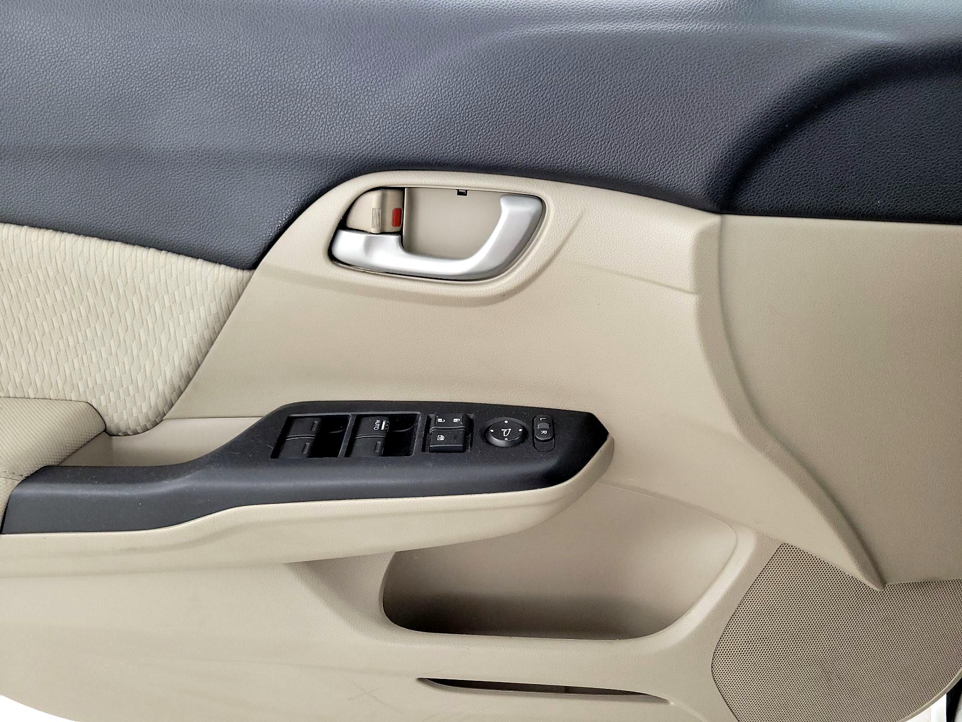 Thumbnail: 2014 Honda Civic - 12