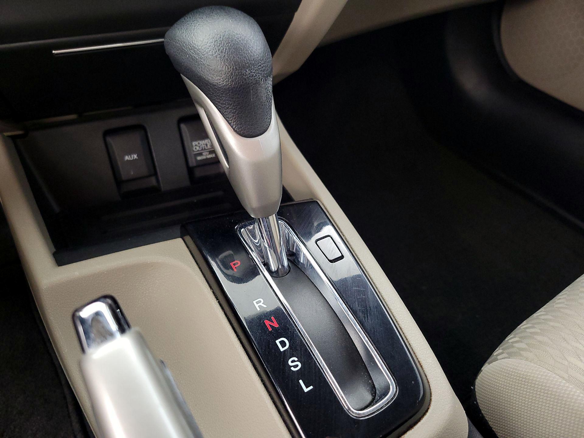 Thumbnail: 2014 Honda Civic - 17