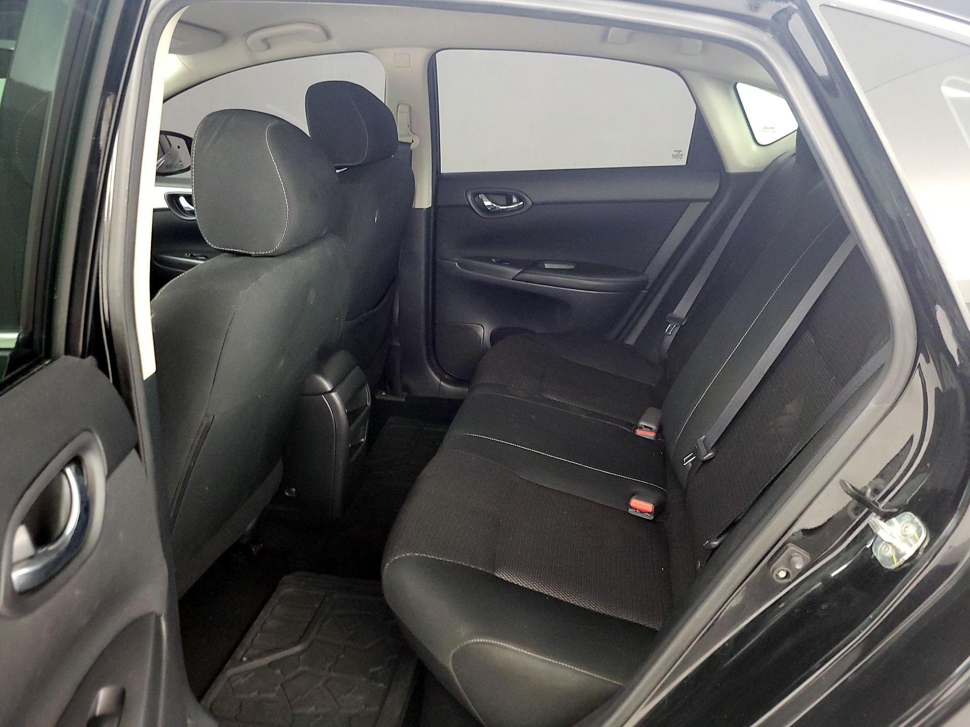 Thumbnail: 2019 Nissan Sentra - 18