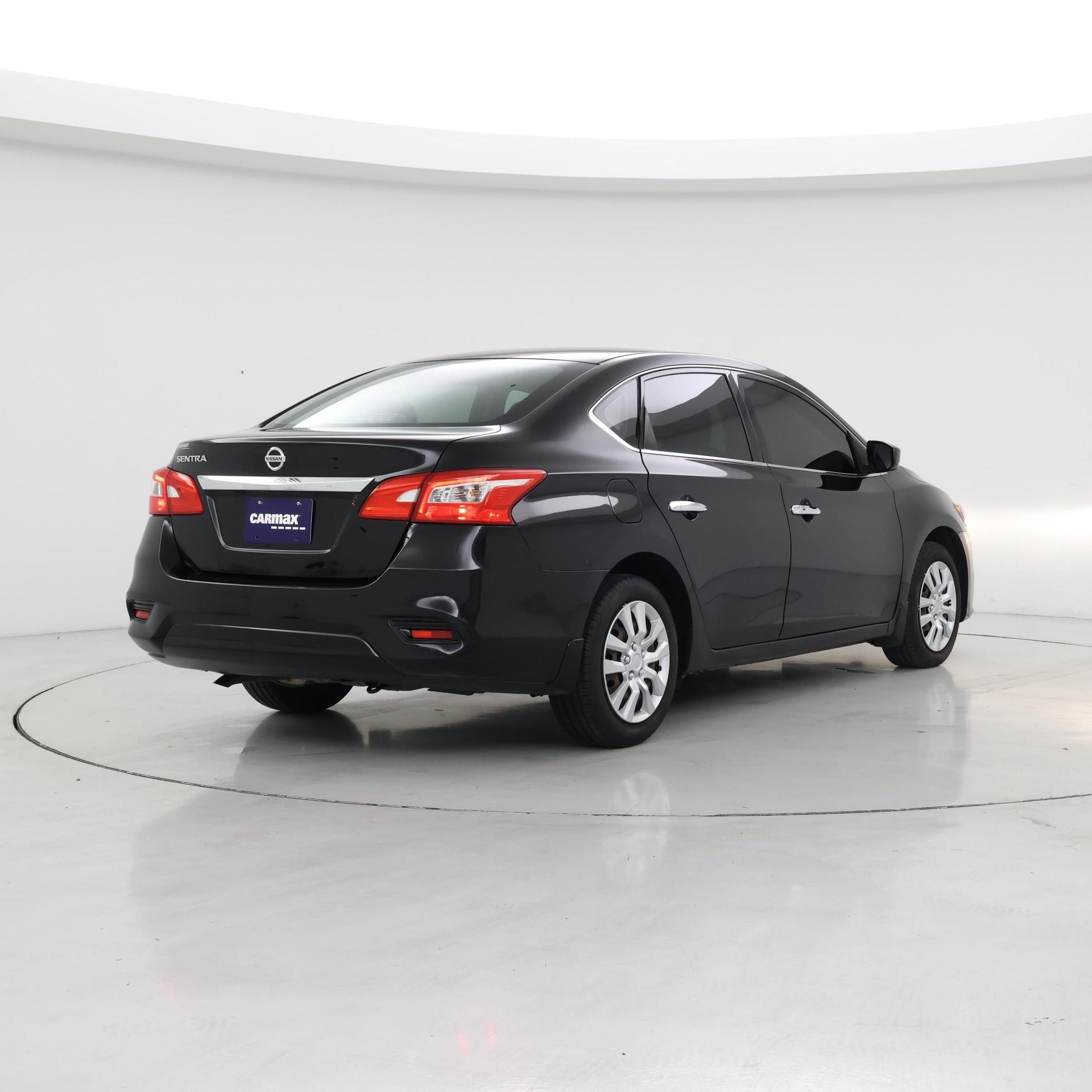 Thumbnail: 2019 Nissan Sentra - 8