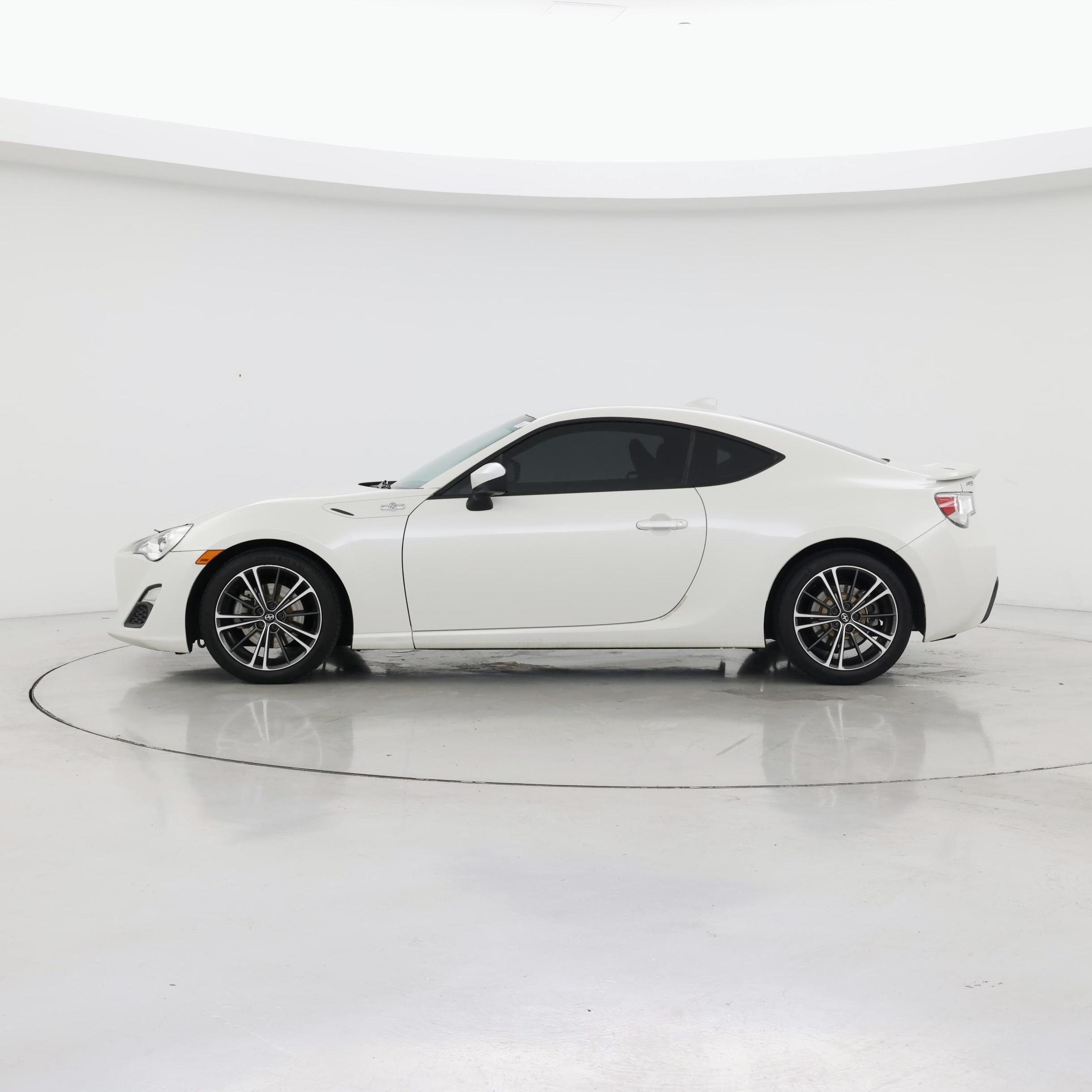 Thumbnail: 2015 Scion FR-S - 3