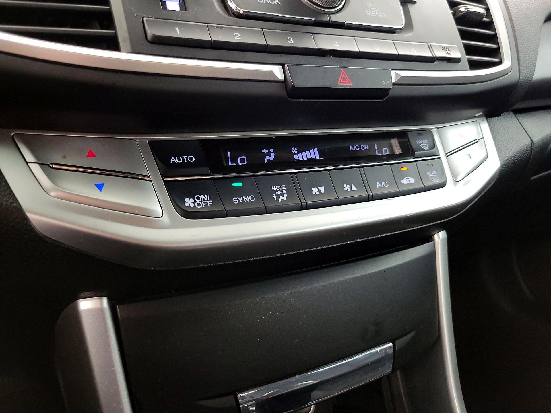 Thumbnail: 2015 Honda Accord - 16