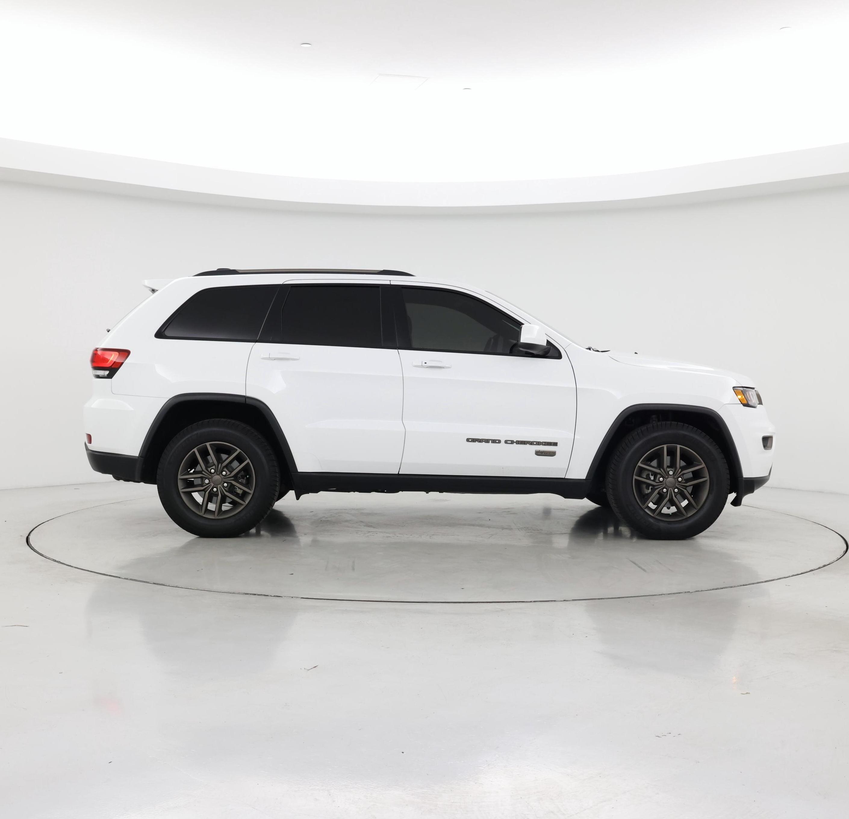 Thumbnail: 2016 Jeep Grand Cherokee - 7