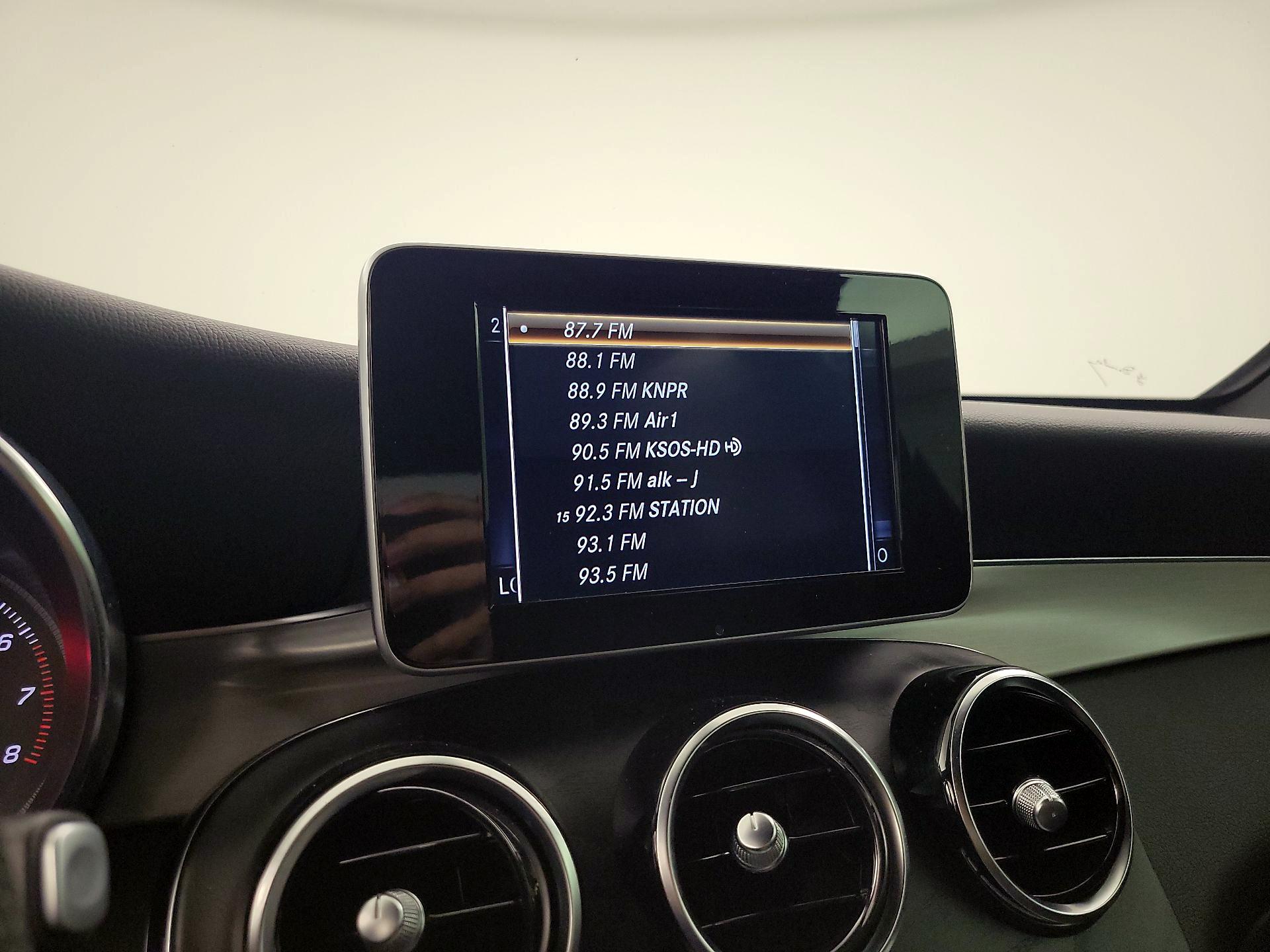 Thumbnail: 2019 Mercedes-Benz GLC - 15