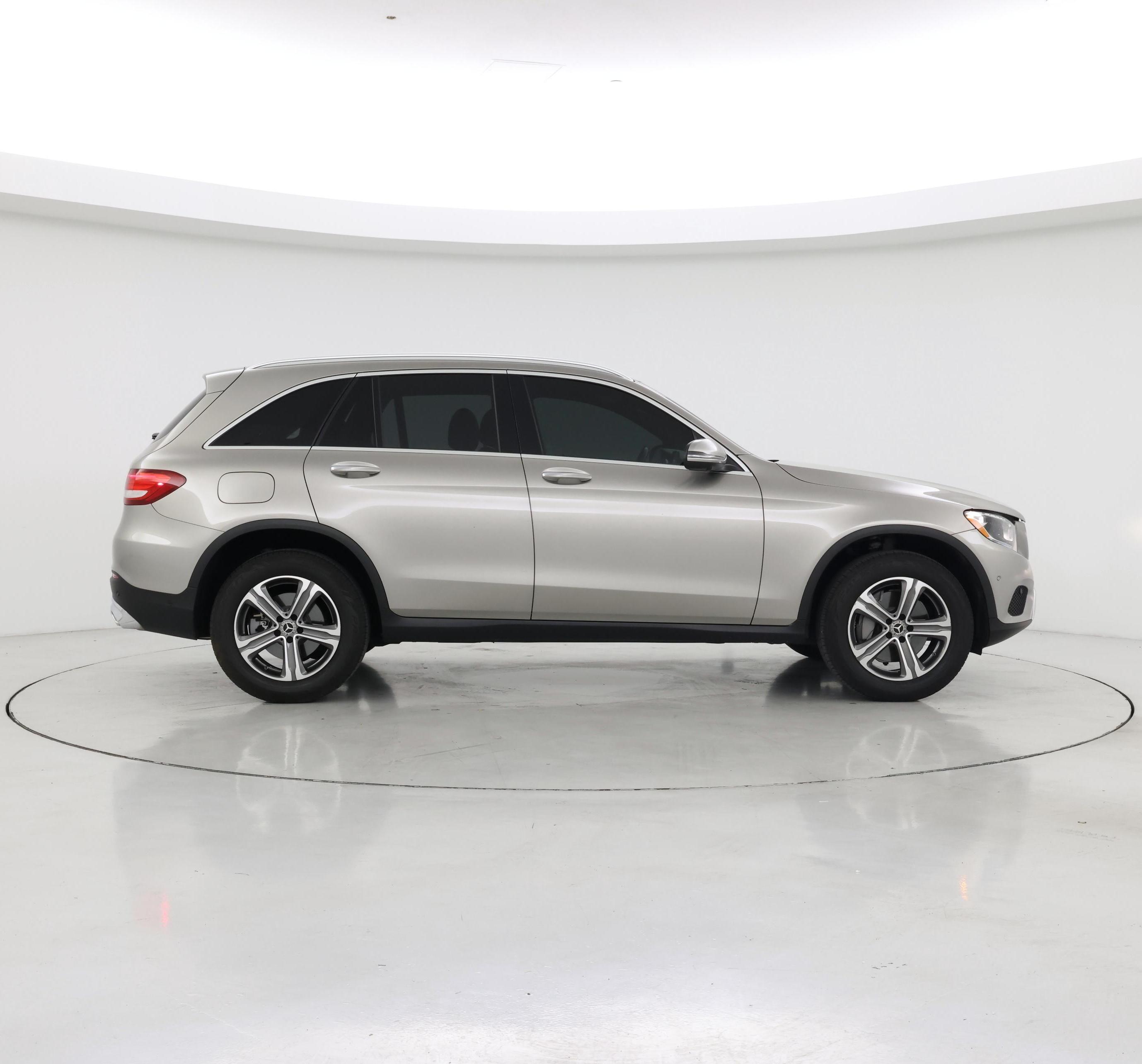 Thumbnail: 2019 Mercedes-Benz GLC - 7