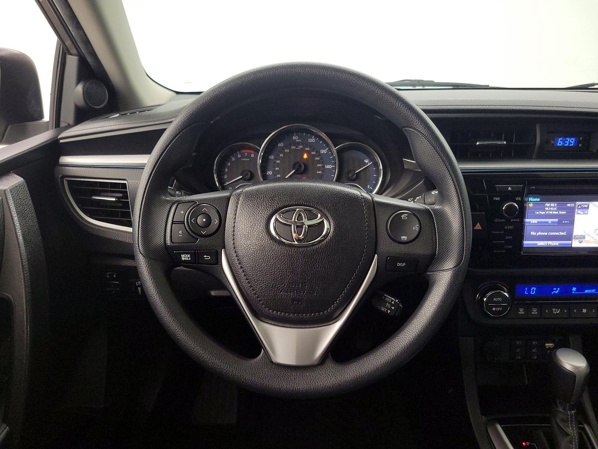 Thumbnail: 2016 Toyota Corolla - 10